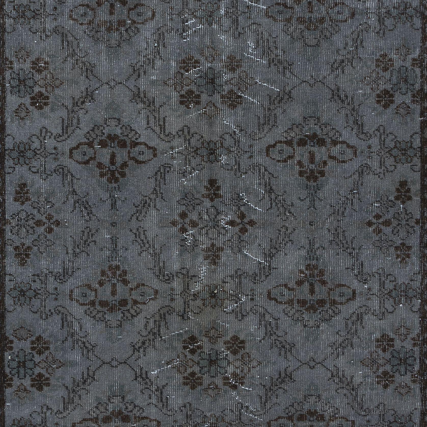 4,8x8.4 Ft authentischer handgefertigter Teppich mit Blumenmuster, upcycelter Teppich in reinem Grau (Handgewebt) im Angebot