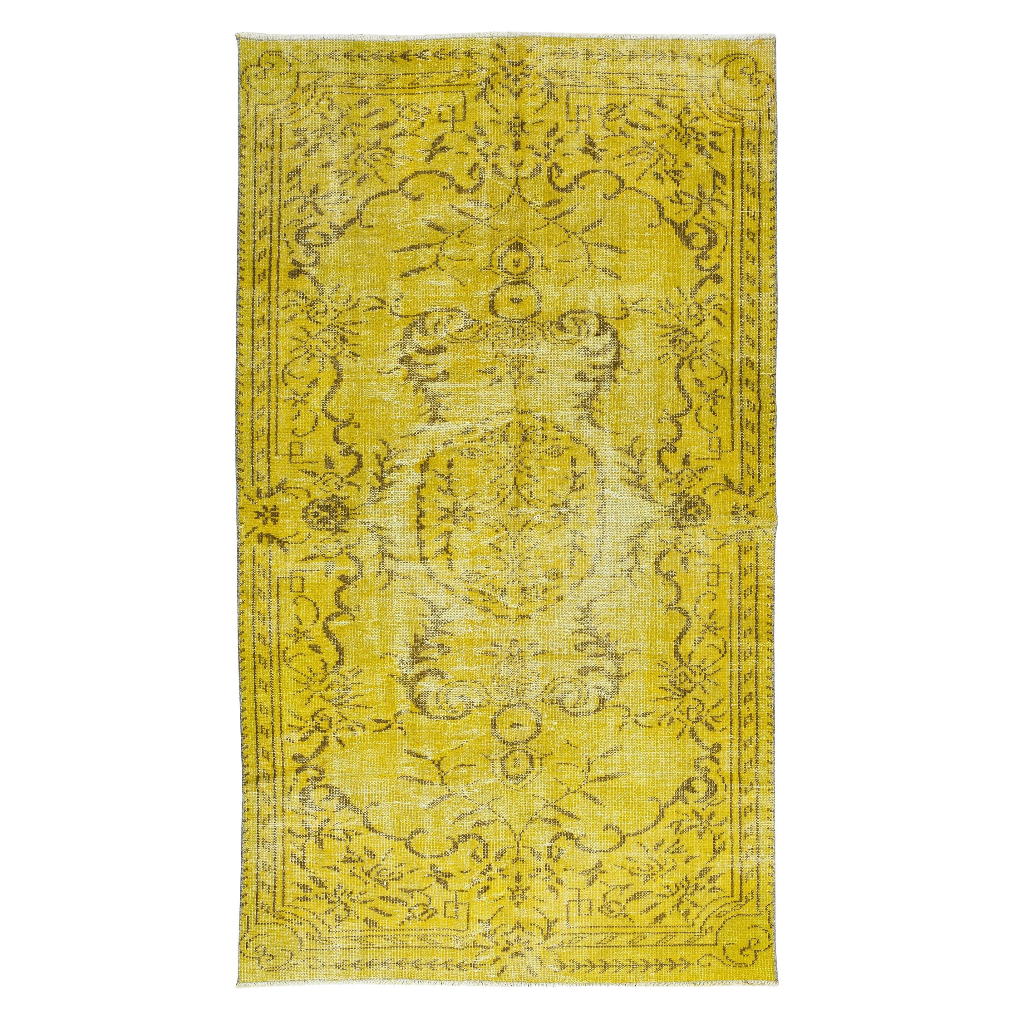 Handgefertigter türkischer Vintage-Teppich, 4,8x8,5 Fuß, moderner gelber Teppich im Angebot