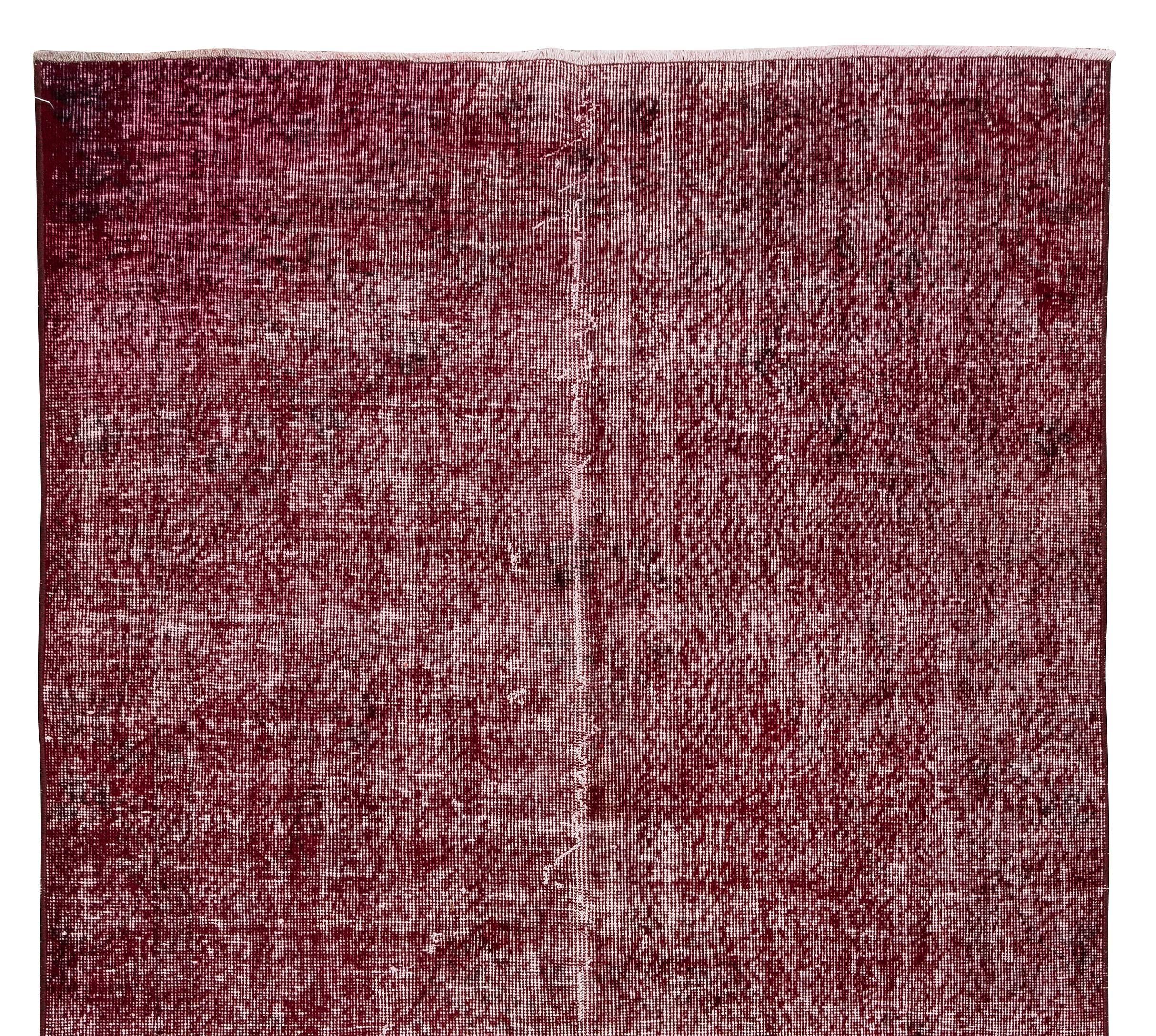 4.8x8.8 Ft 1960s Handmade Turkish Rug Re-Dyed in Red, Ideal for Modern Interiors In Good Condition For Sale In Spring Valley, NY