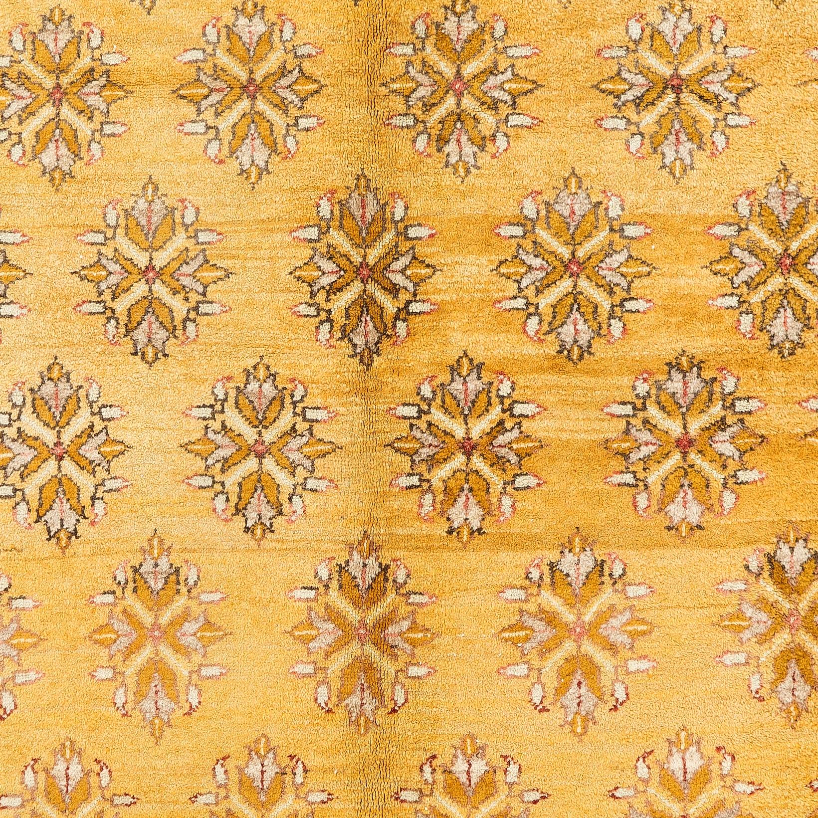 Alfombra de lana turca Karapinar vintage hecha a mano en amarillo caramelo de 4,8x9,6 pies Bohemio en venta