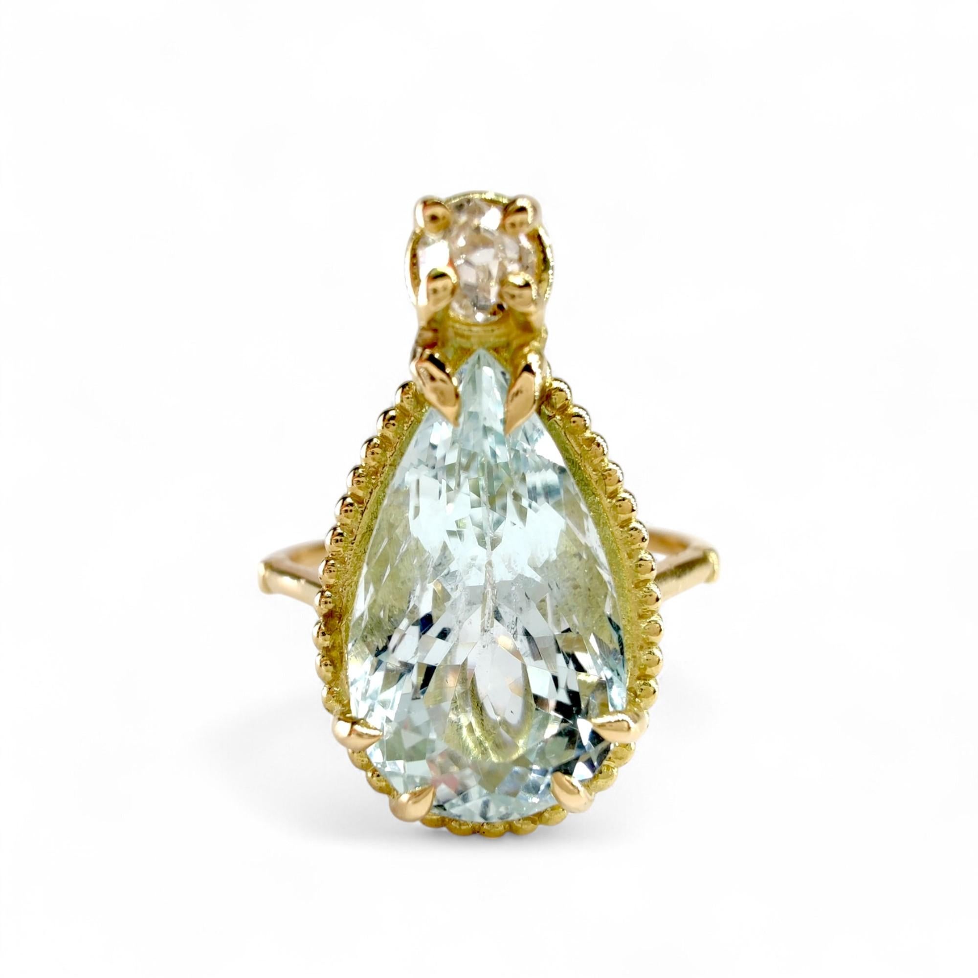 Bague en or jaune 18 carats contenant une aigue-marine naturelle de 4,9 carats et un diamant - Certifiée IGE en vente 6