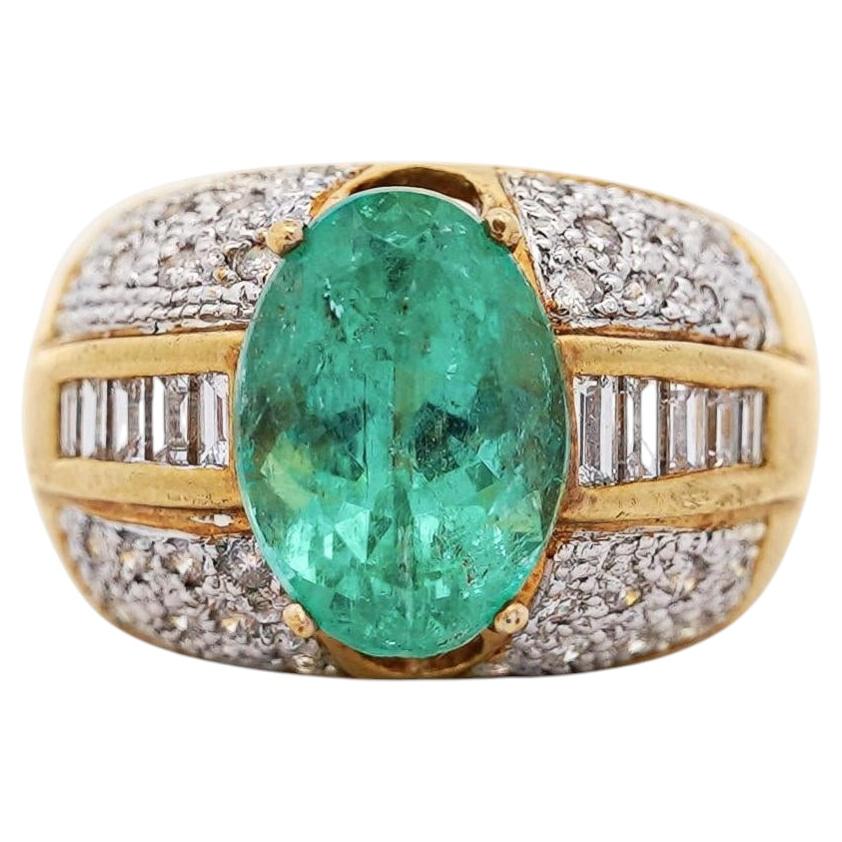 4.9 Carat Oval Colombian Emerald & Diamond 18K Gold Dome Ring For Sale