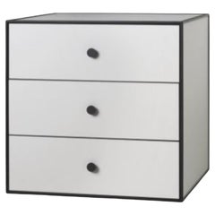 49 Scatola con telaio grigio chiaro e 3 cassetti di By Lassen