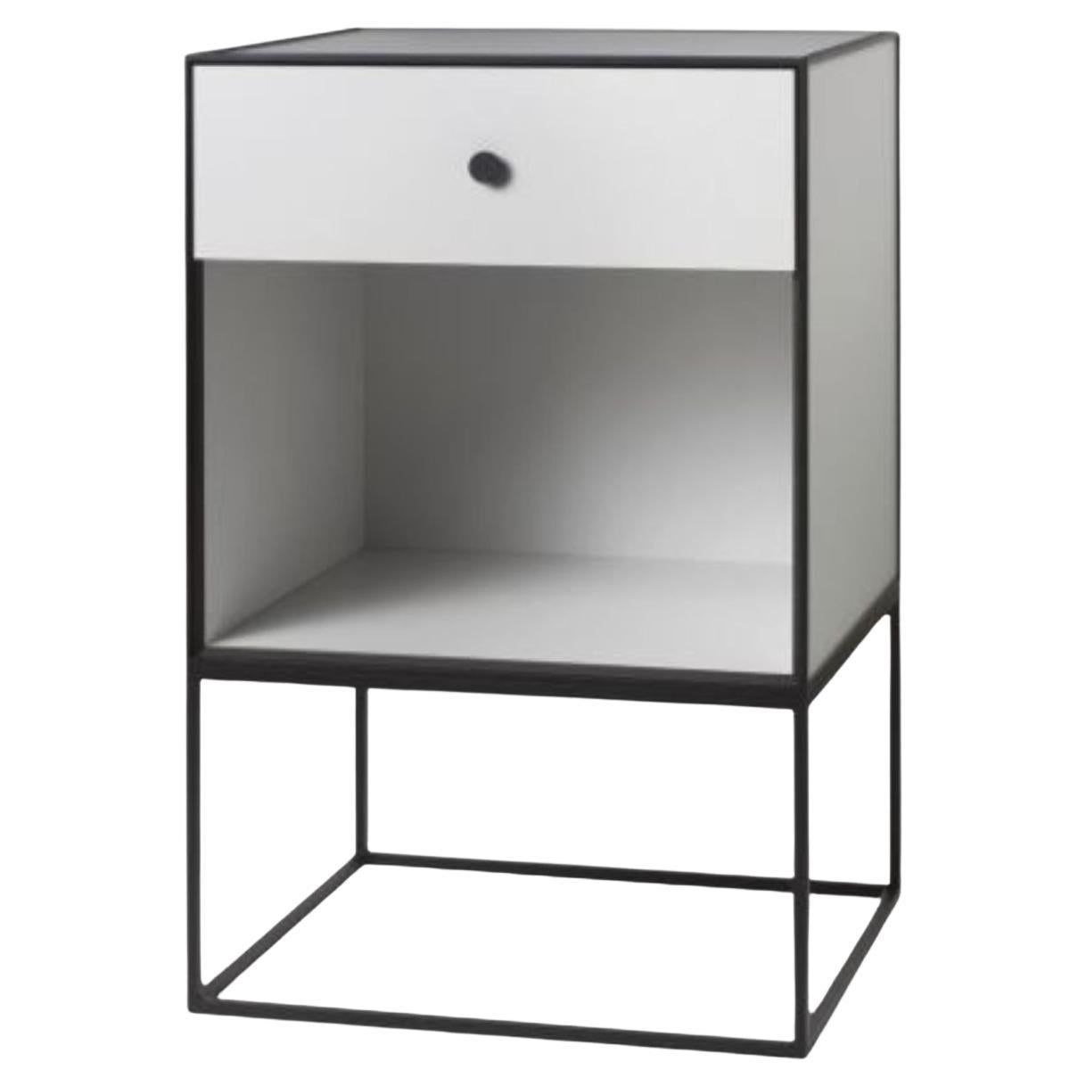 49 Aparador de estructura gris claro con 1 cajón by Lassen en venta