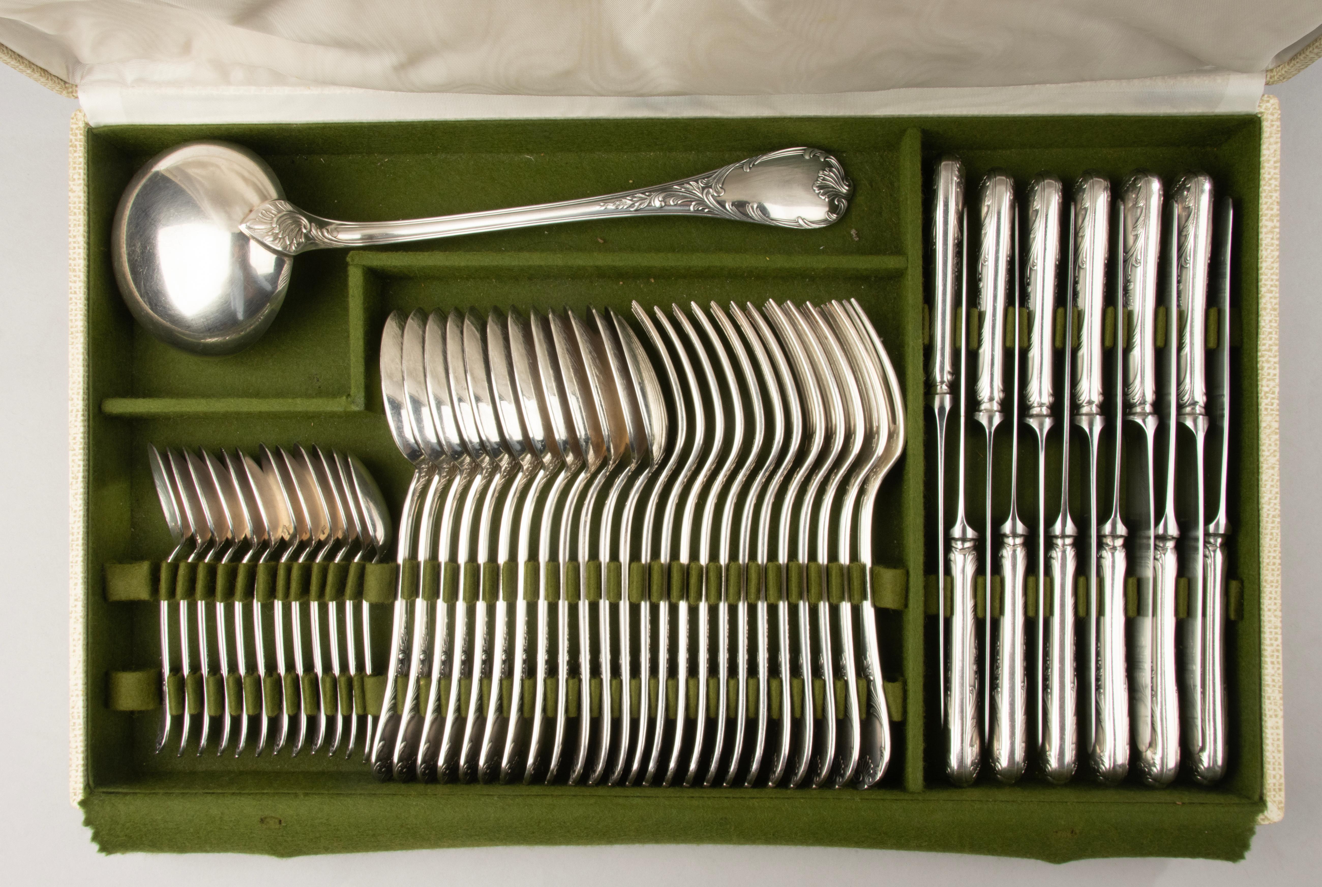 Juego de Cubiertos de 49 Piezas - Christofle - Plateados - Modelo Marly - Completo Hecho a mano en venta