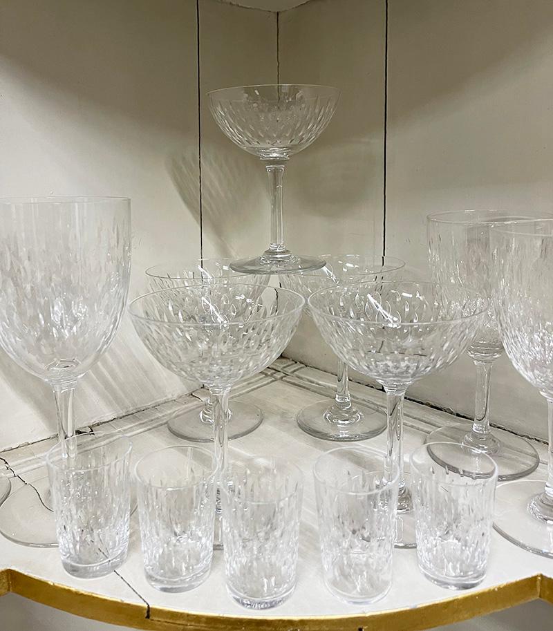 49 pieces Crystal set by Baccarat, France In Good Condition In Delft, NL