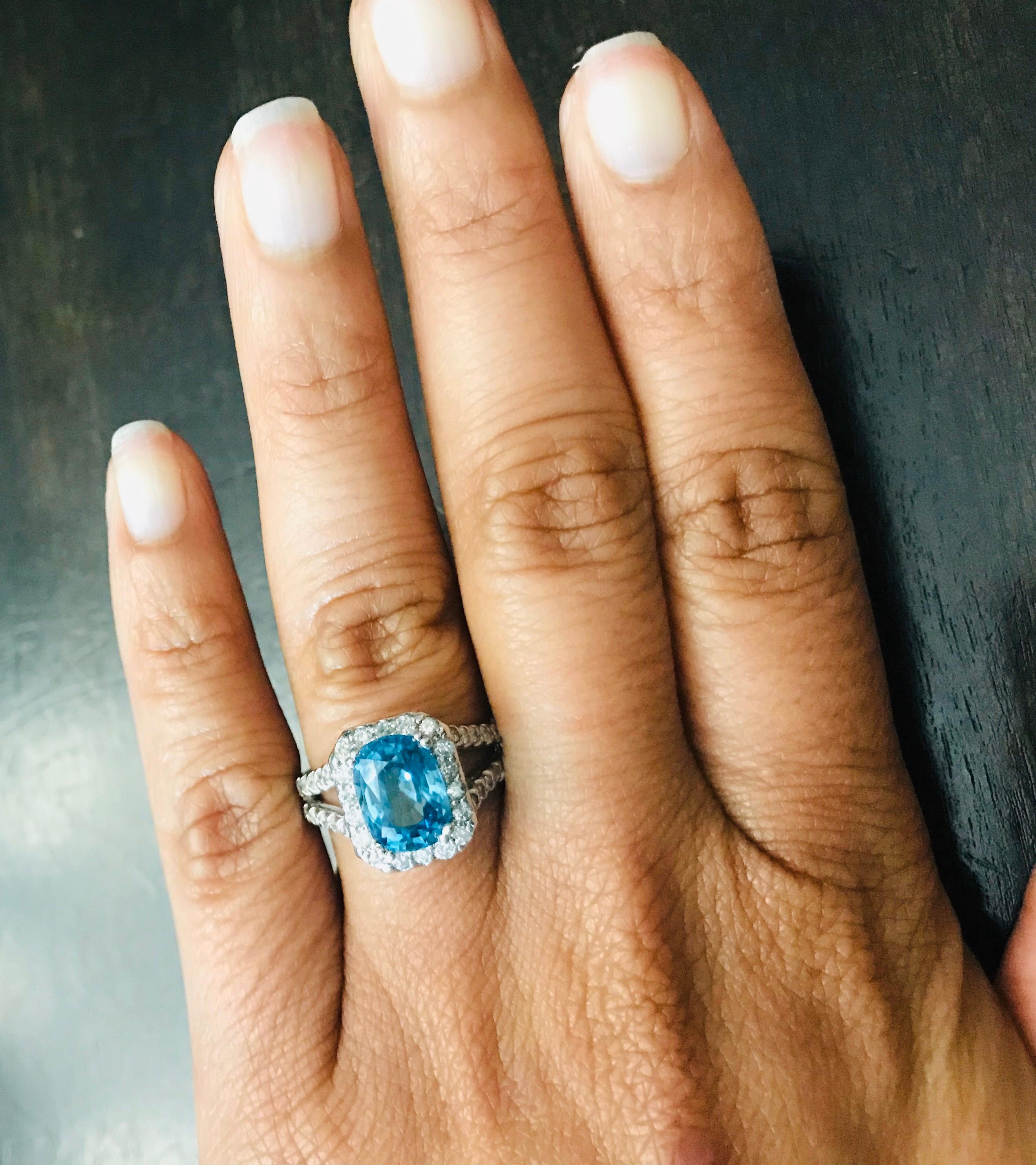 14 Karat Weißgold Ring mit 4,90 Karat blauem Zirkon-Diamant im Angebot 1