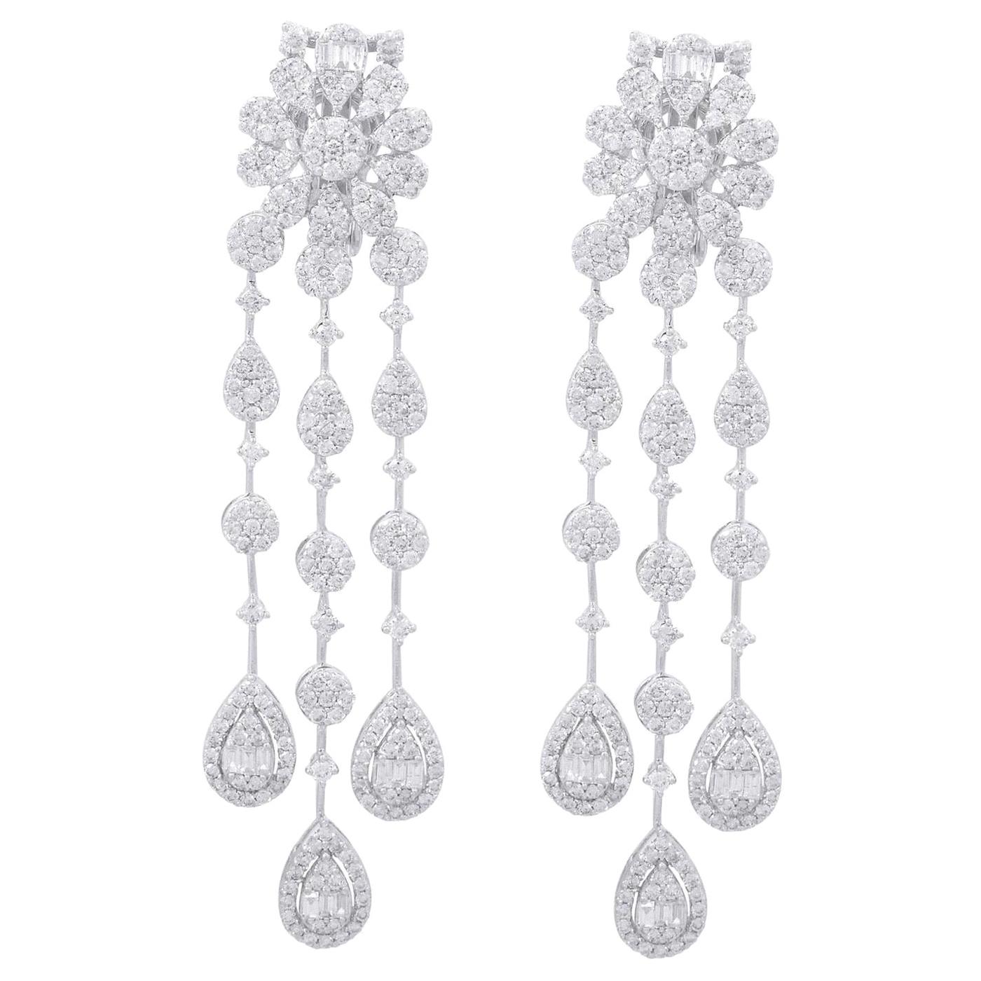 Boucles d'oreilles chandelier en or blanc 18 carats avec diamants de 4,90 carats