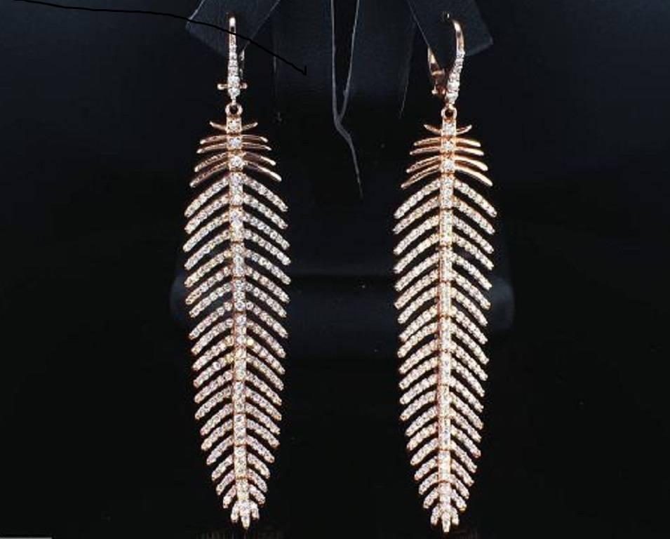 4.86 Carat Diamond Feather Dangle Pendent and Earring Set Rose Gold 14K In New Condition For Sale In New York, NY
