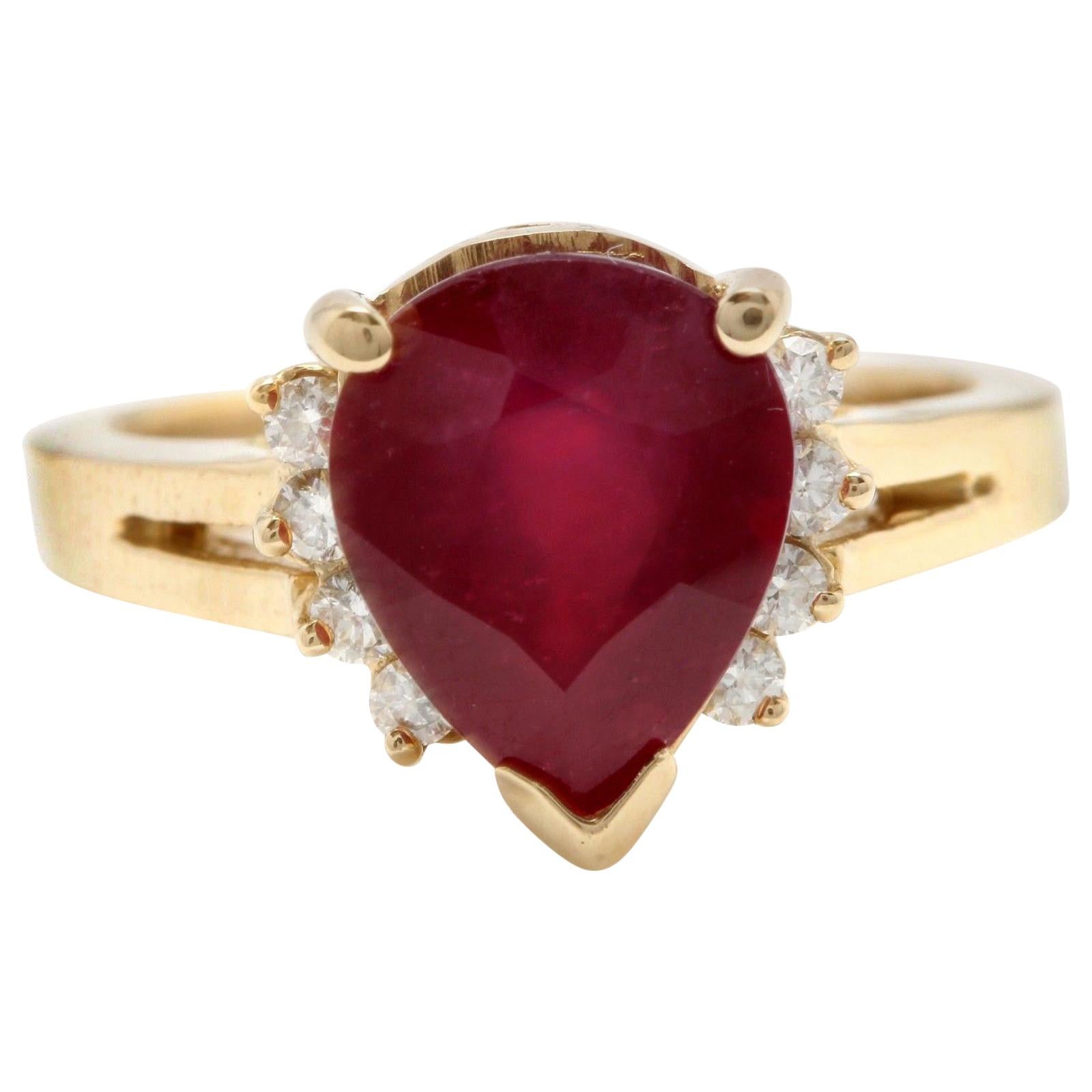 4.90 Carat Impressive Red Ruby and Diamond 14 Karat Yellow Gold Ring For Sale
