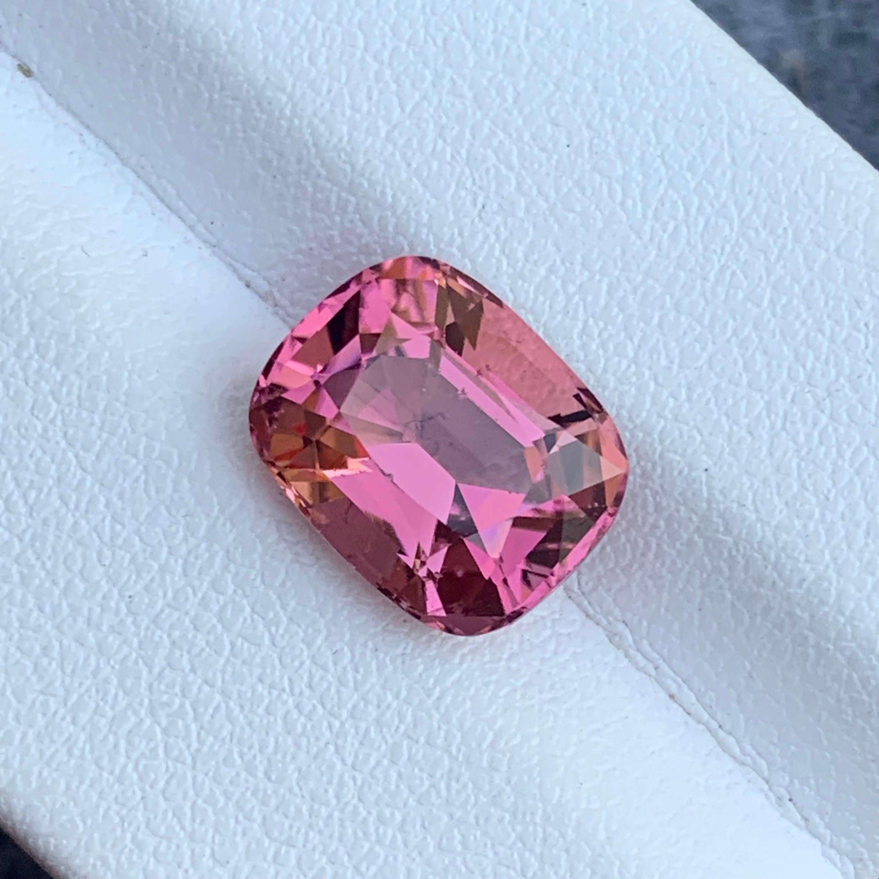 Women's or Men's 4.90 Carat Loose Pink Tourmaline Cushion Cut Gemstone for Jewelry Making For Sale