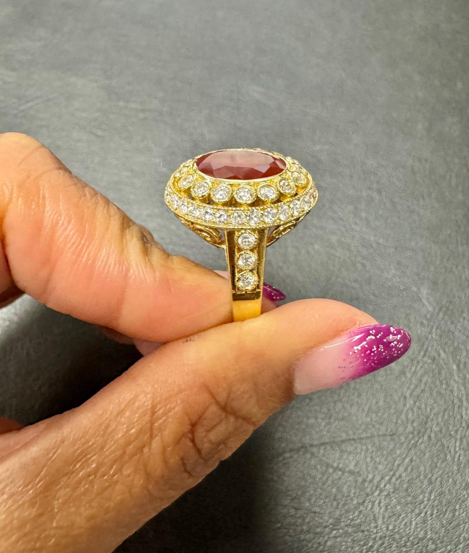 Anello Cocktail con Opale di Fuoco Messicano da 4,90 carati e diamante in oro giallo 18 carati in vendita 2