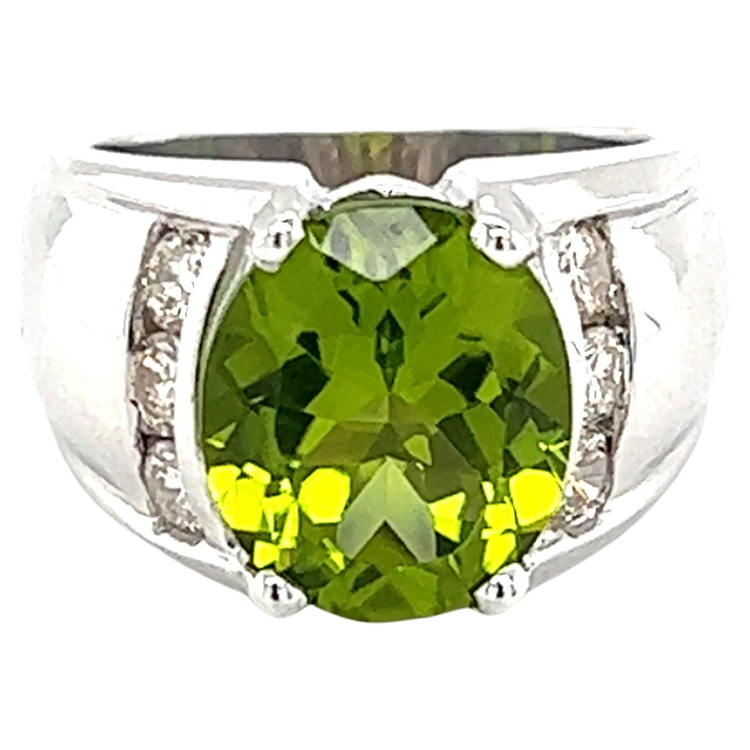 4.90 Carat Oval Peridot and Diamond Ring in 14K Gold