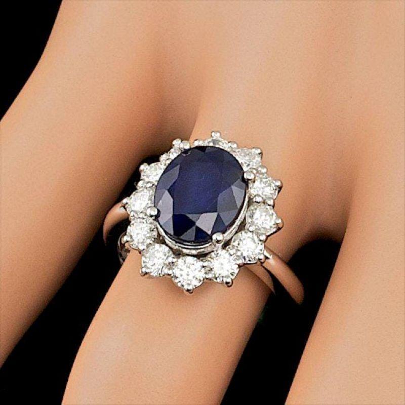 14 Karat massiver Weißgold Ring mit 4,90 Karat natürlichem blauen Saphir und Diamant (Gemischter Schliff) im Angebot