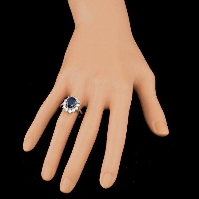 4.90 Carats Natural Blue Sapphire and Diamond 14K Solid White Gold Ring In New Condition For Sale In Los Angeles, CA