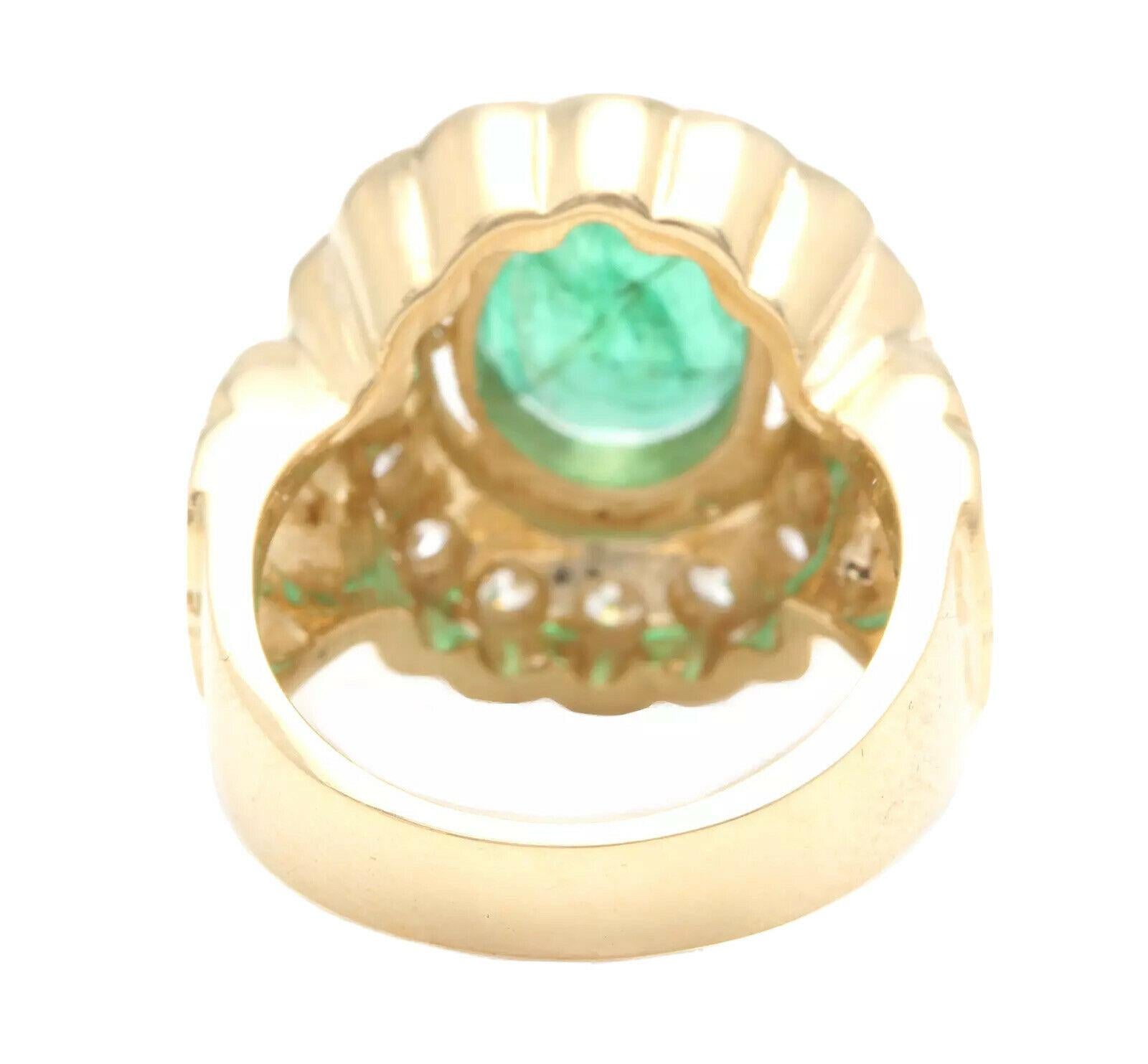 4.90 Carats Natural Emerald and Diamond 14K Solid Yellow Gold Ring In New Condition For Sale In Los Angeles, CA