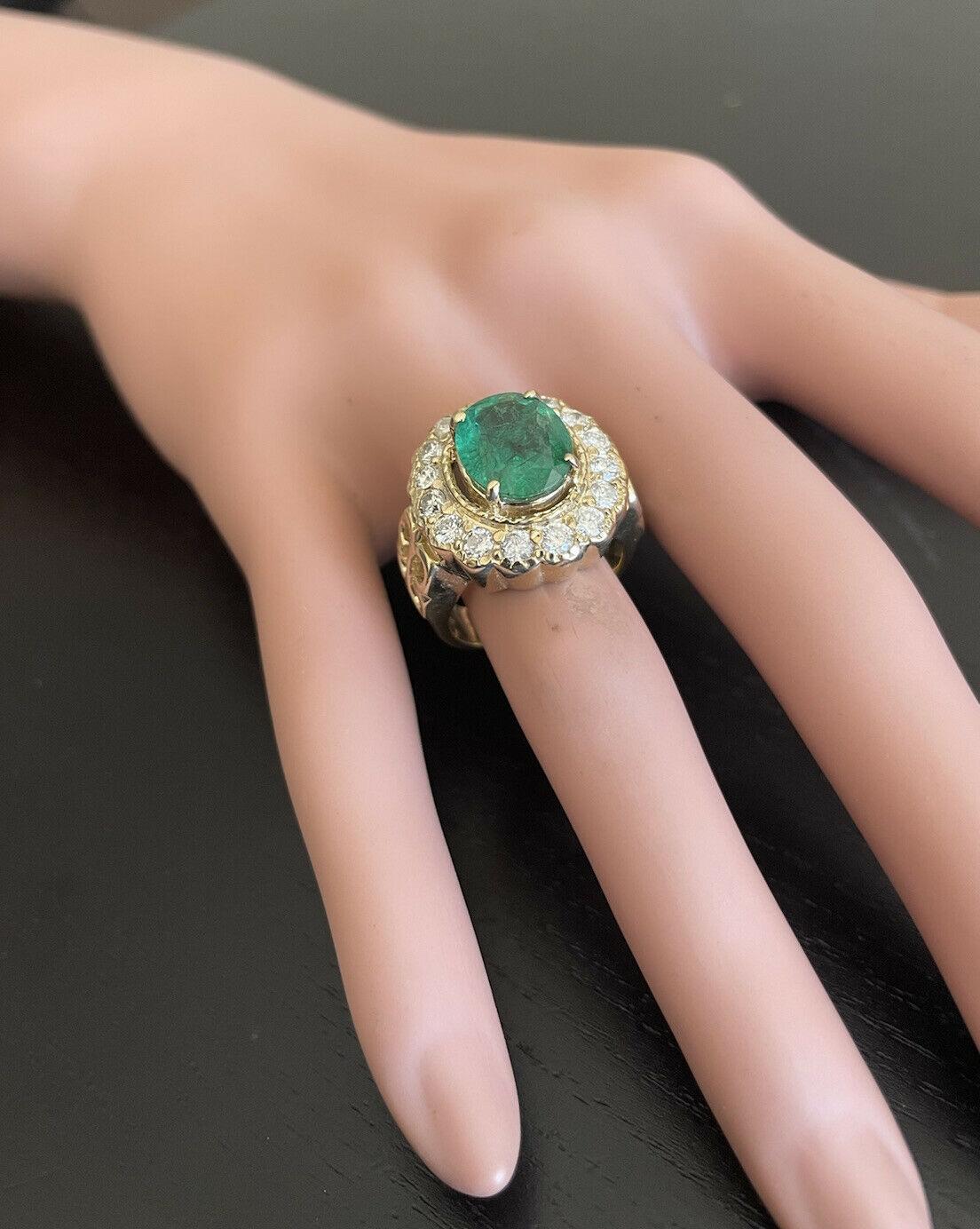 4.90 Carats Natural Emerald and Diamond 14K Solid Yellow Gold Ring For Sale 1