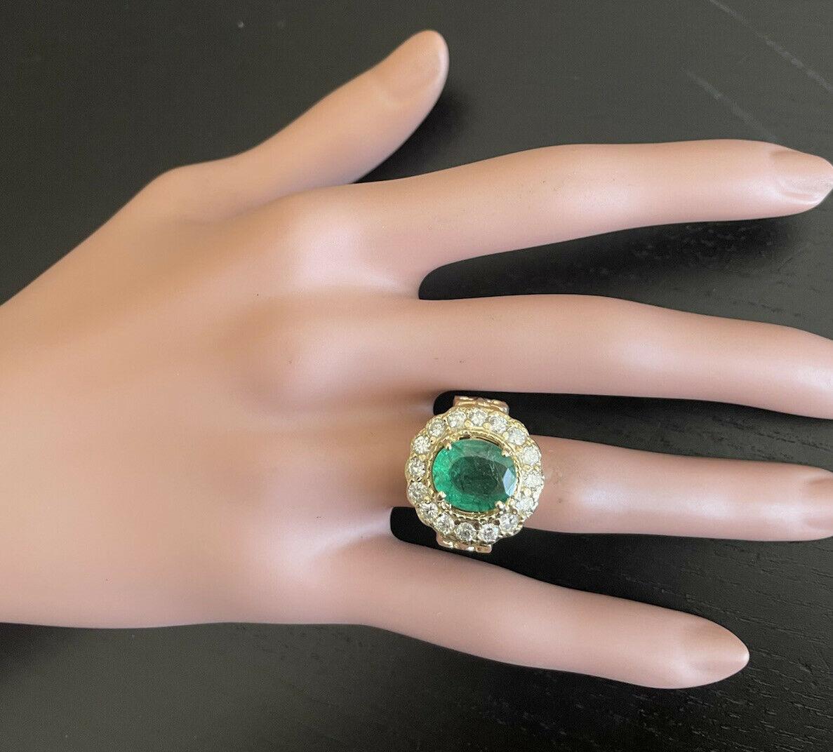 4.90 Carats Natural Emerald and Diamond 14K Solid Yellow Gold Ring For Sale 2