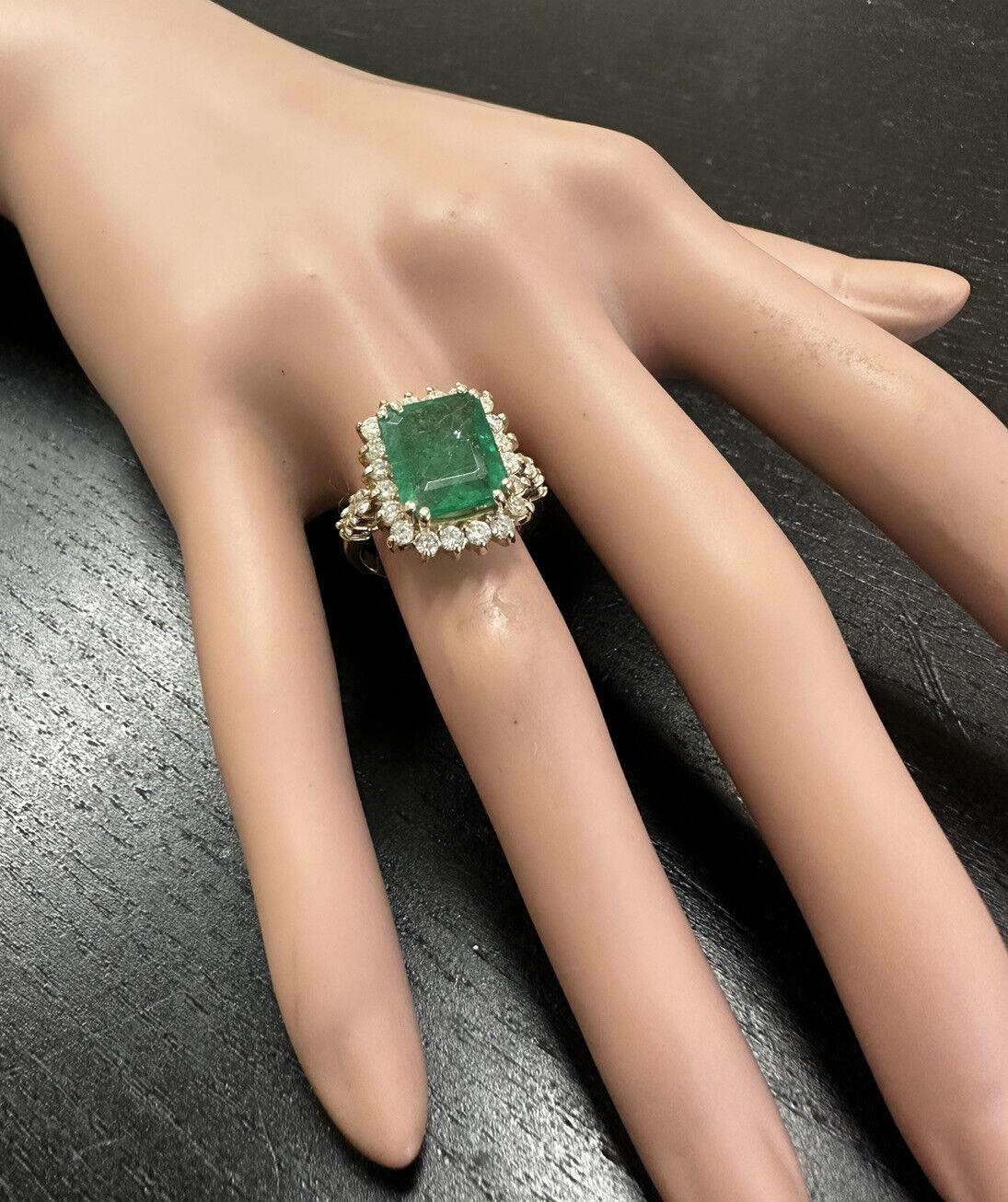 4.90 Carats Natural Emerald and Diamond 14K Solid Yellow Gold Ring For Sale 3