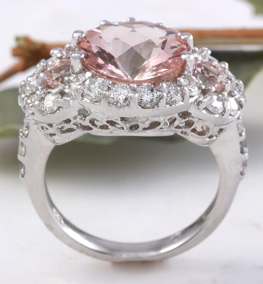 Mixed Cut 4.90 Ct Exquisite Natural Peach Morganite and Diamond 14K Solid White Gold Ring For Sale