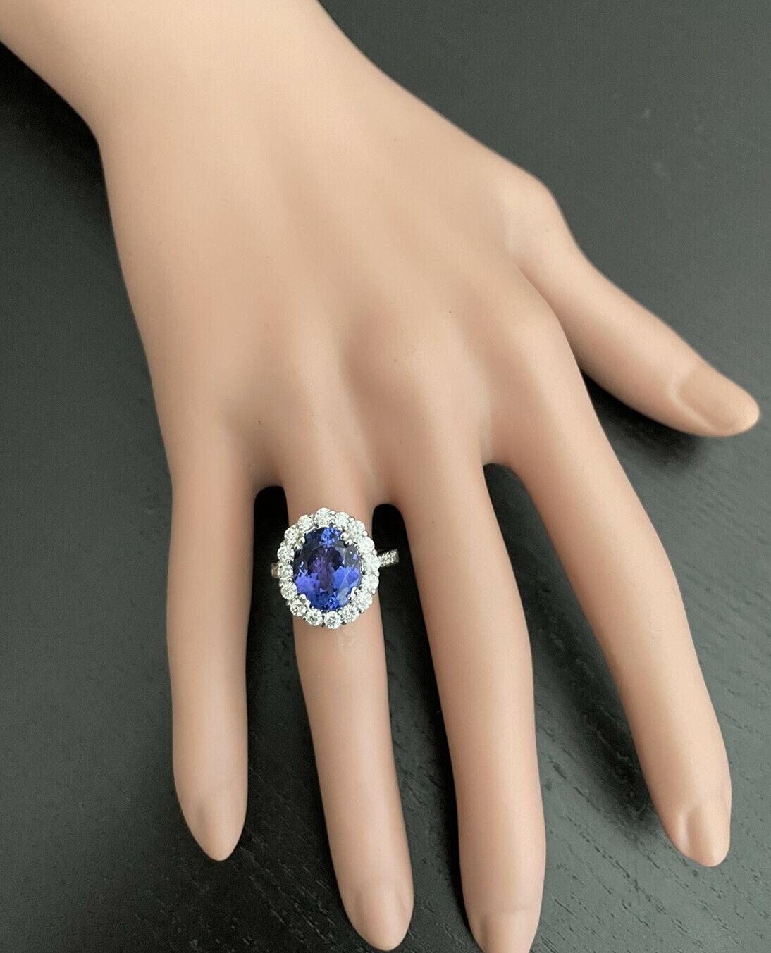 Women's 4.90Ct Natural Very Nice Looking Tanzanite and Diamond 18K Solid White Gold Ring For Sale