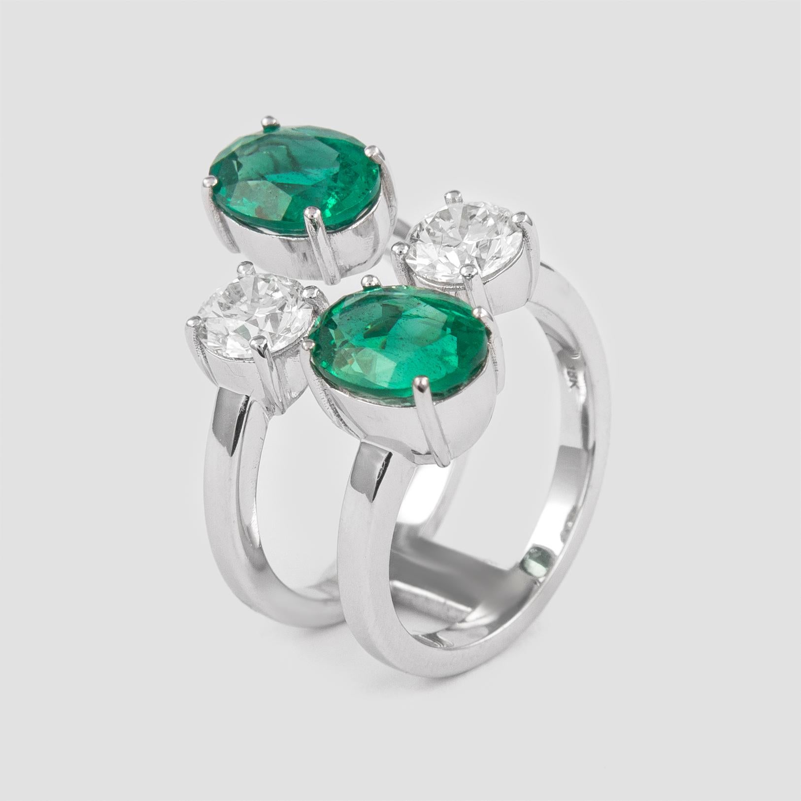 Women's 4.91 Carat Floating Diamonds and Emeralds Ring 18k Gold EGL Certified Diamonds