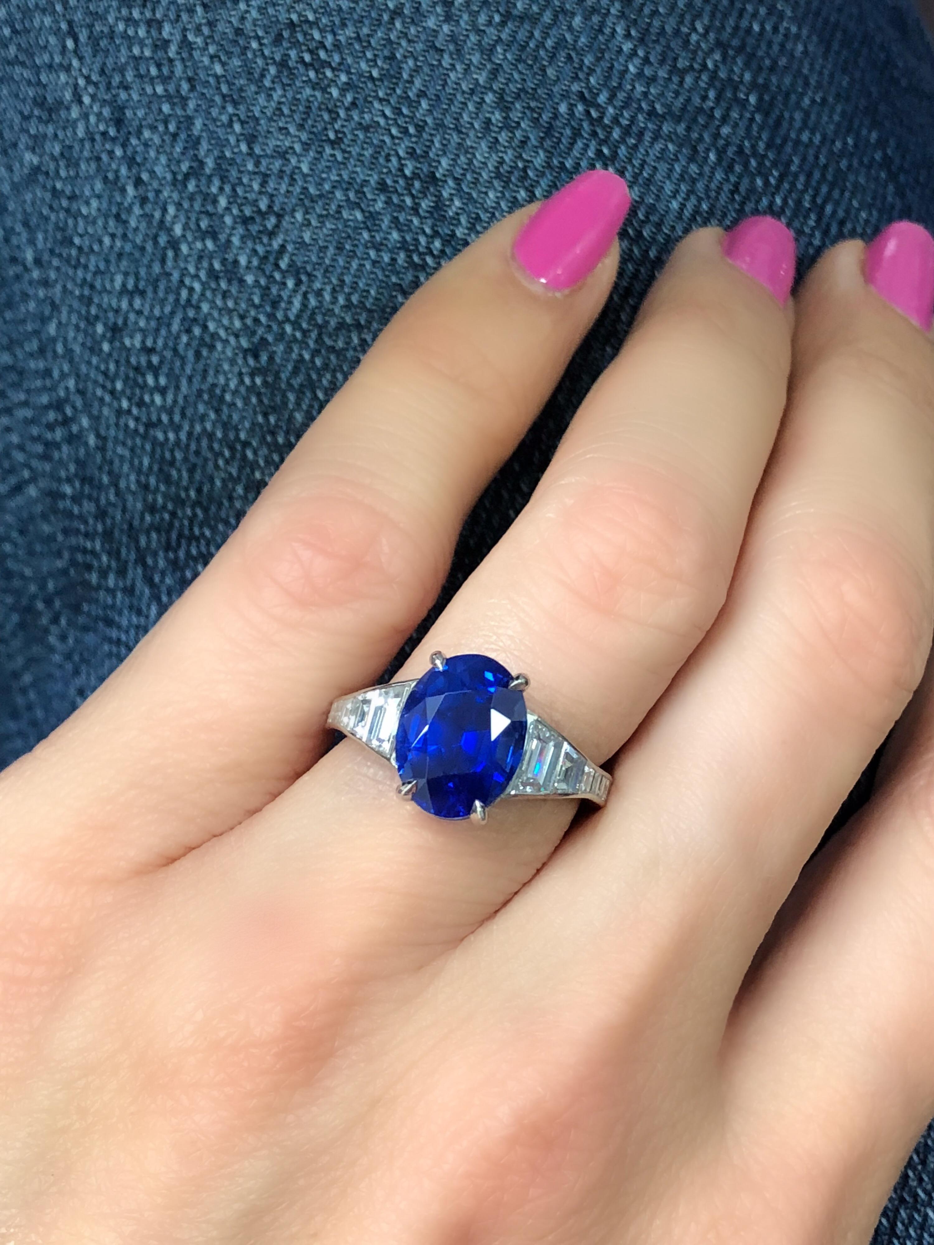 4.91 Carat Oval Blue Sapphire and Diamond Ring 1