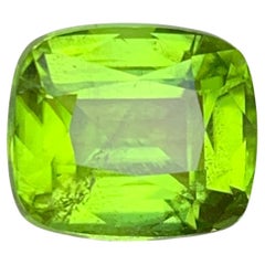 4.92 carati di peridoto naturale verde vivo tagliato a cuscino, gemma sfusa dal Pakistan