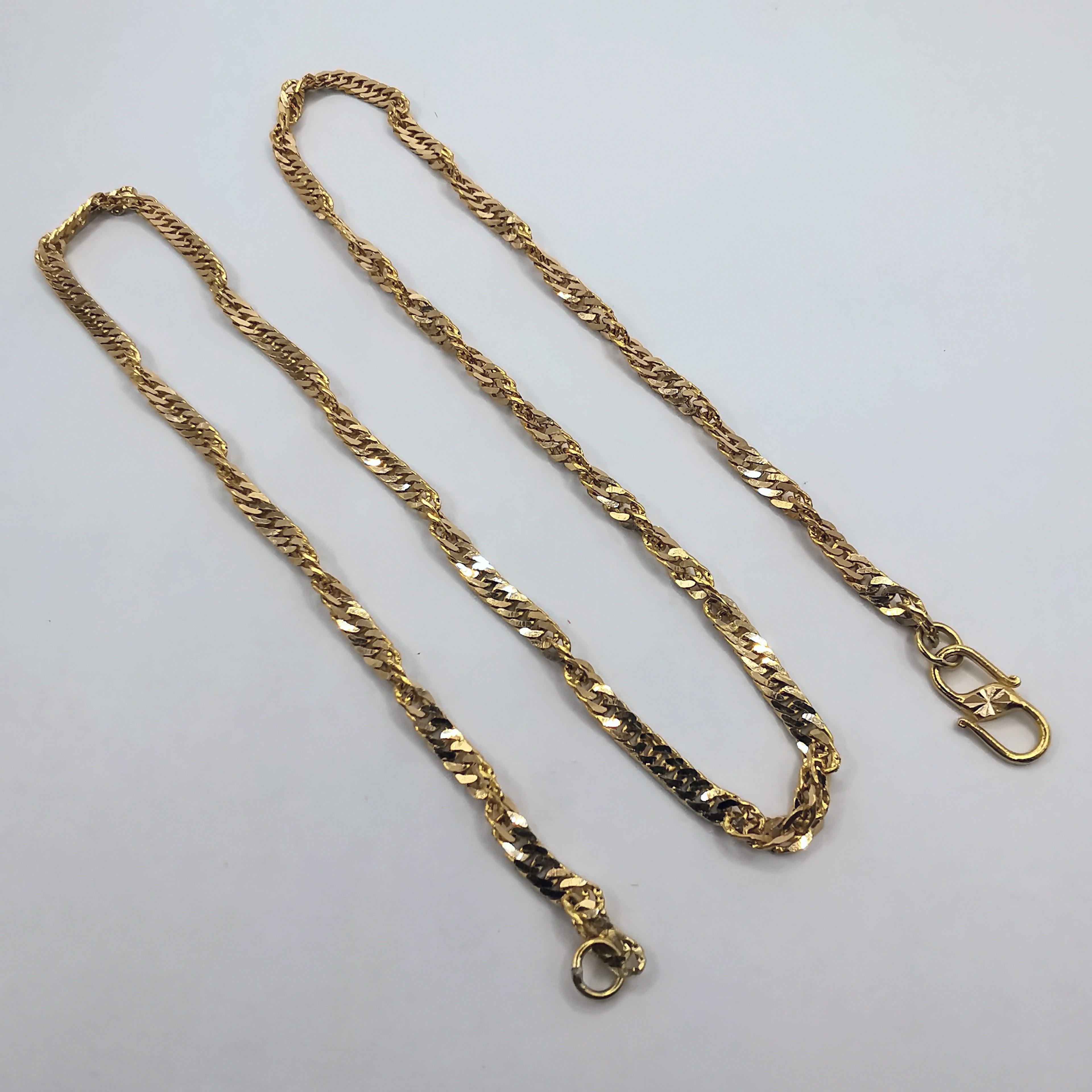 49.24ct Iridescent Baroque Pearl Diamond 18K Pendant & 22K Chain in Yellow Gold For Sale 6