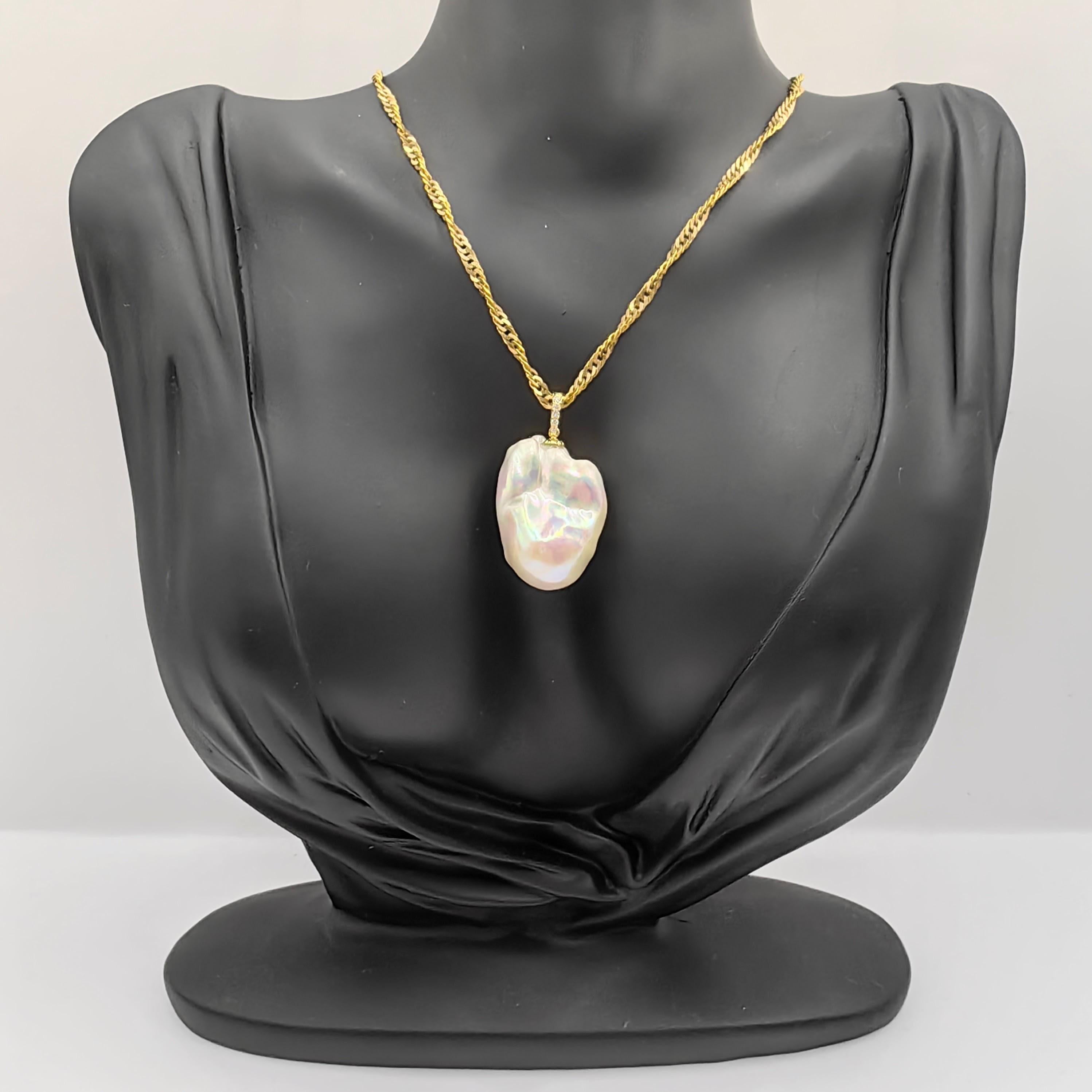49.24ct Iridescent Baroque Pearl Diamond 18K Pendant & 22K Chain in Yellow Gold For Sale 1
