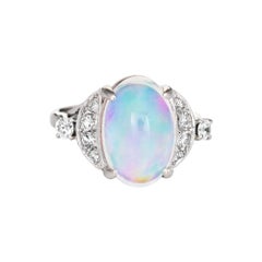Bague en platine avec opale de gelée naturelle de 4,92 carats et diamants, ancienne propriété de joaillerie