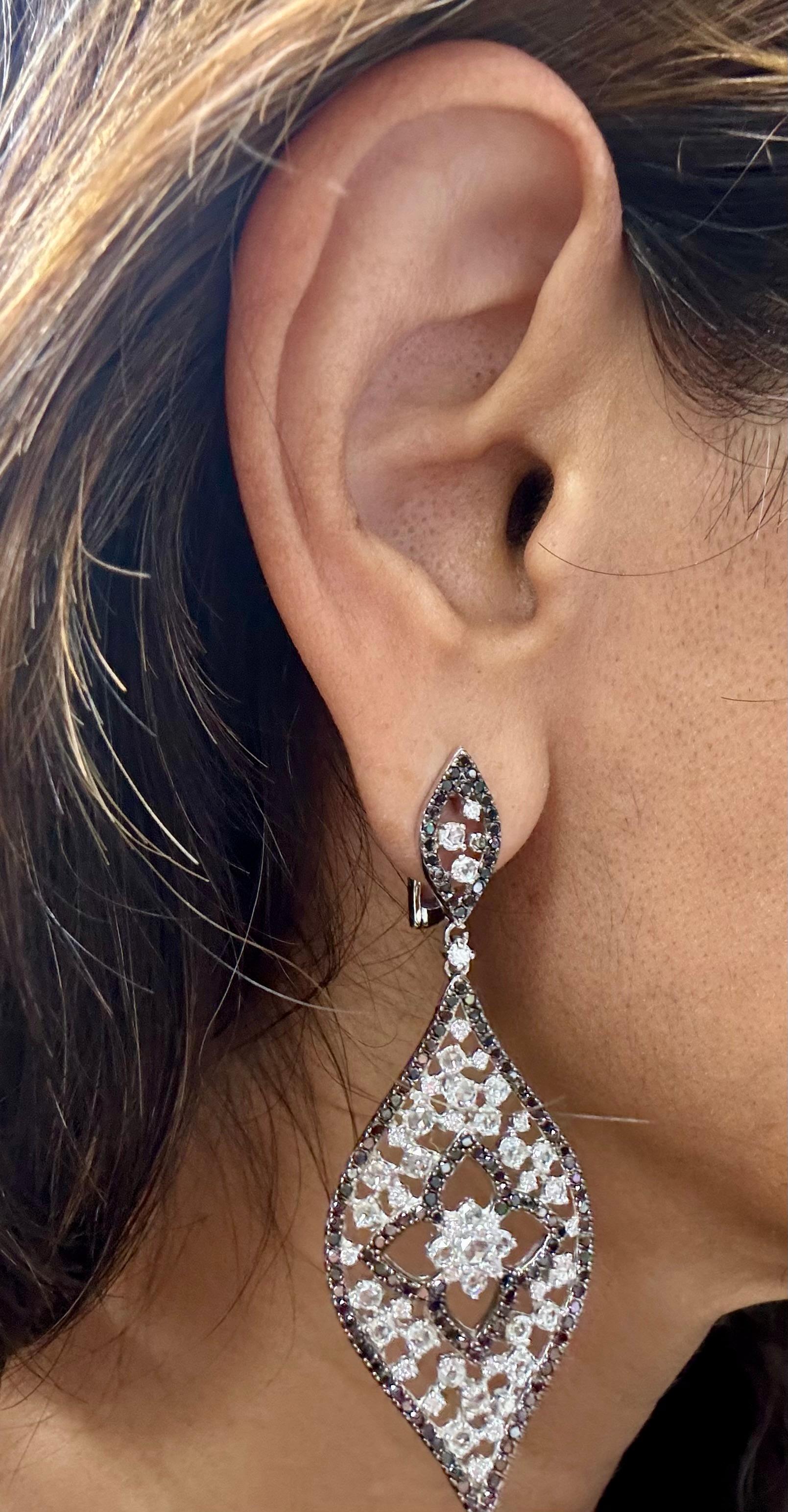 Boucles d'oreilles cocktail en diamants noirs et diamants blancs taille rose de 4,93 carats en vente 8