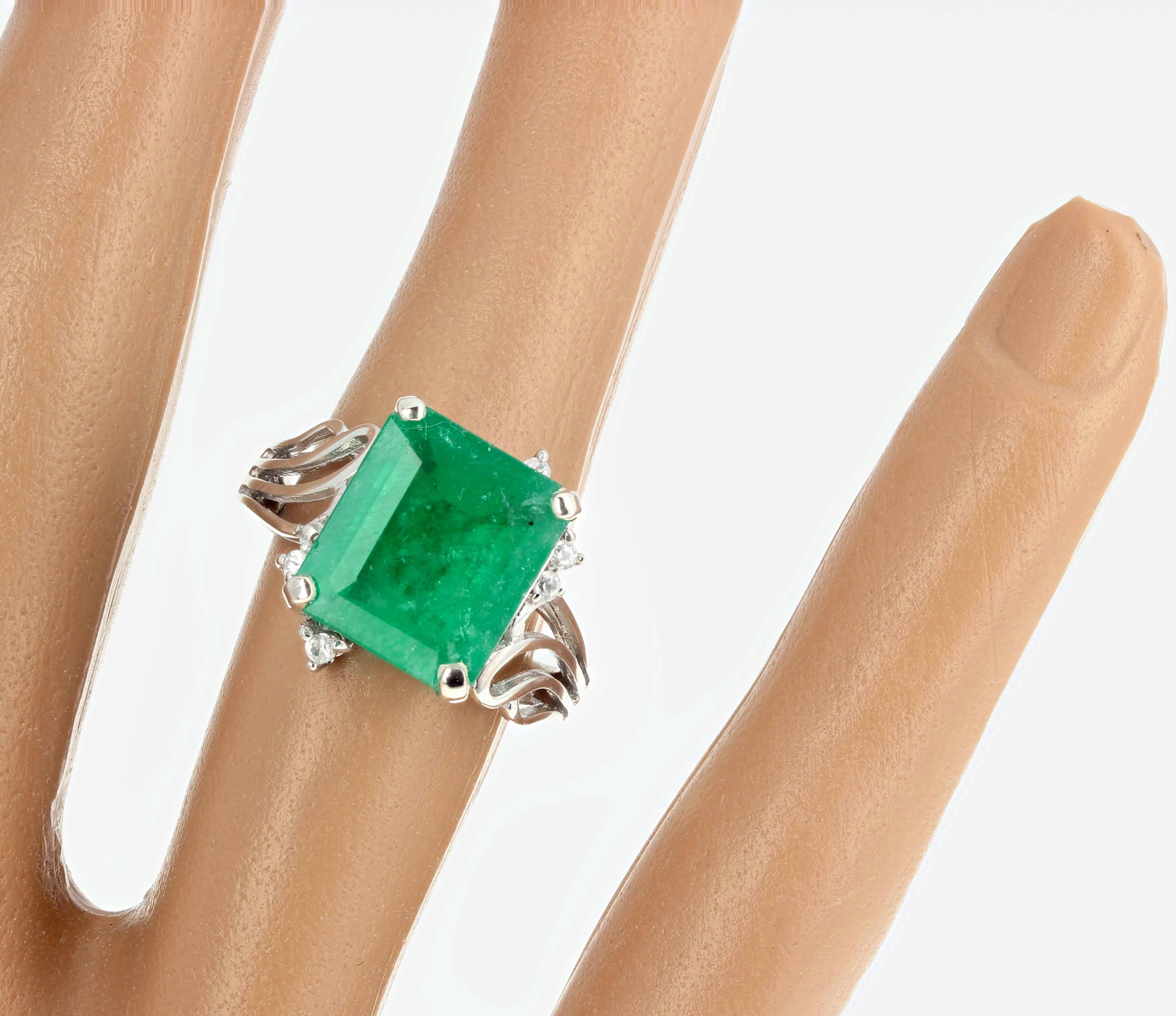 4.93 Carat Emerald and Diamond White Gold Ring In New Condition In Raleigh, NC