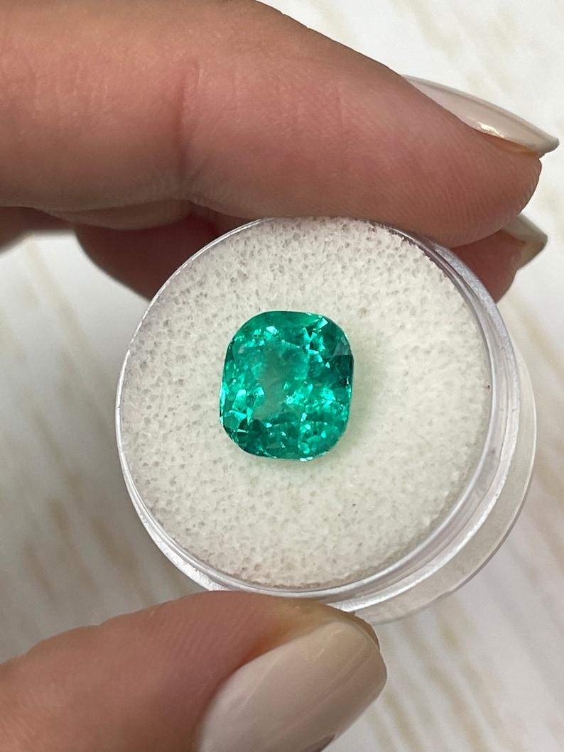 4.93 Carat Minor Oil 10.5x9.5 Vivid Bluish Colombian Emerald - Cushion Cut May For Sale 1