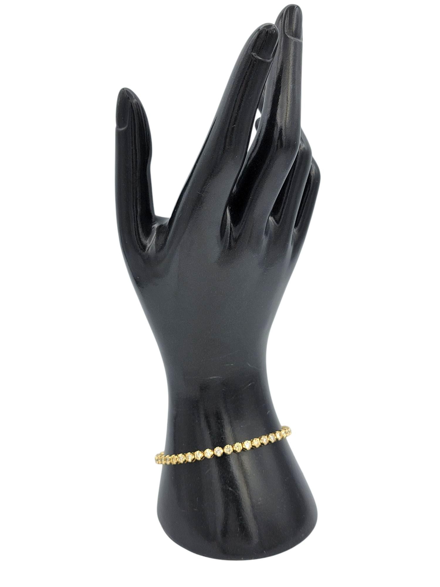 4.93 Carat Round Brilliant Cut Diamond Tennis Bracelet in 18 Karat Yellow Gold For Sale 4