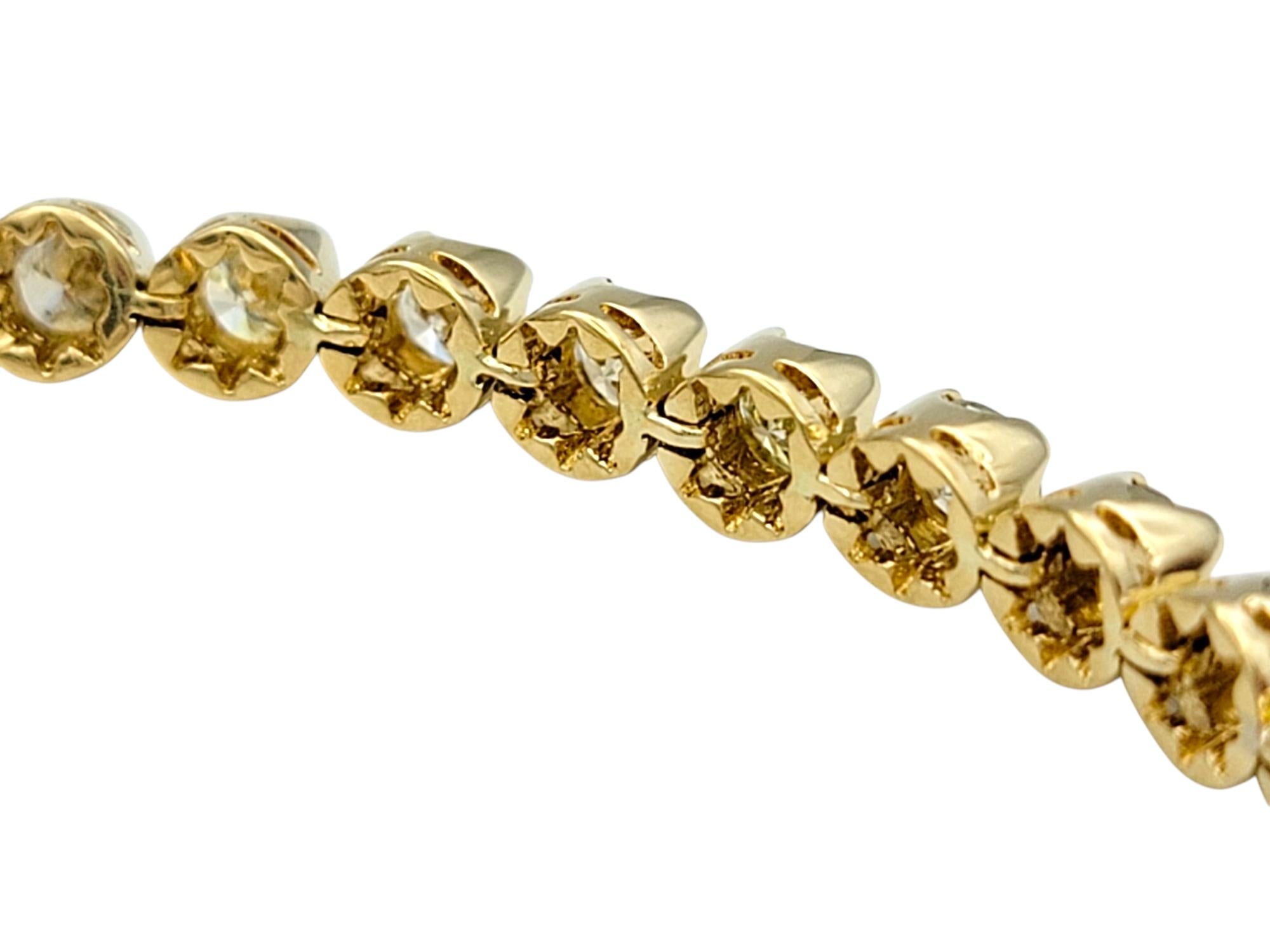 4.93 Carat Round Brilliant Cut Diamond Tennis Bracelet in 18 Karat Yellow Gold In Good Condition For Sale In Scottsdale, AZ