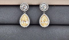 Pendientes Colgantes de Diamante y Amarillo Natural de 4,93 ct
