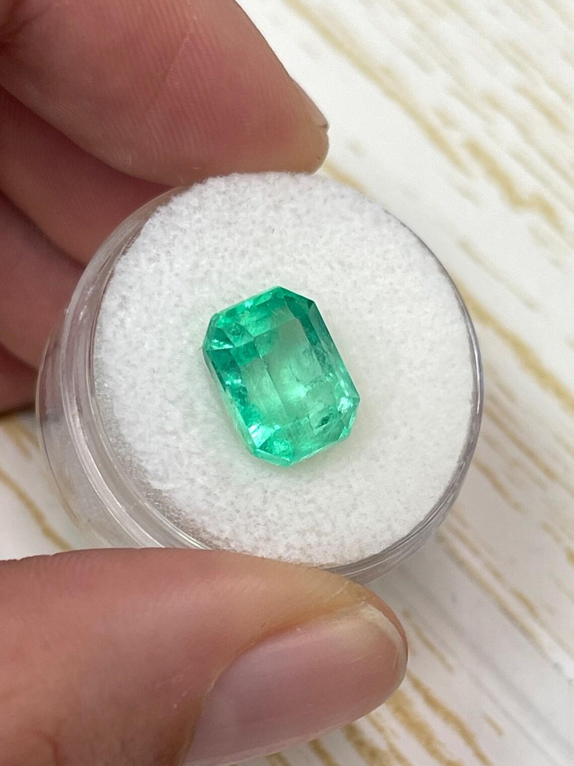 4.93ct Colombian Emerald Classic Cut Genuine May Birthstone 11x9mm Green Gem Neuf - En vente à Jupiter, FL