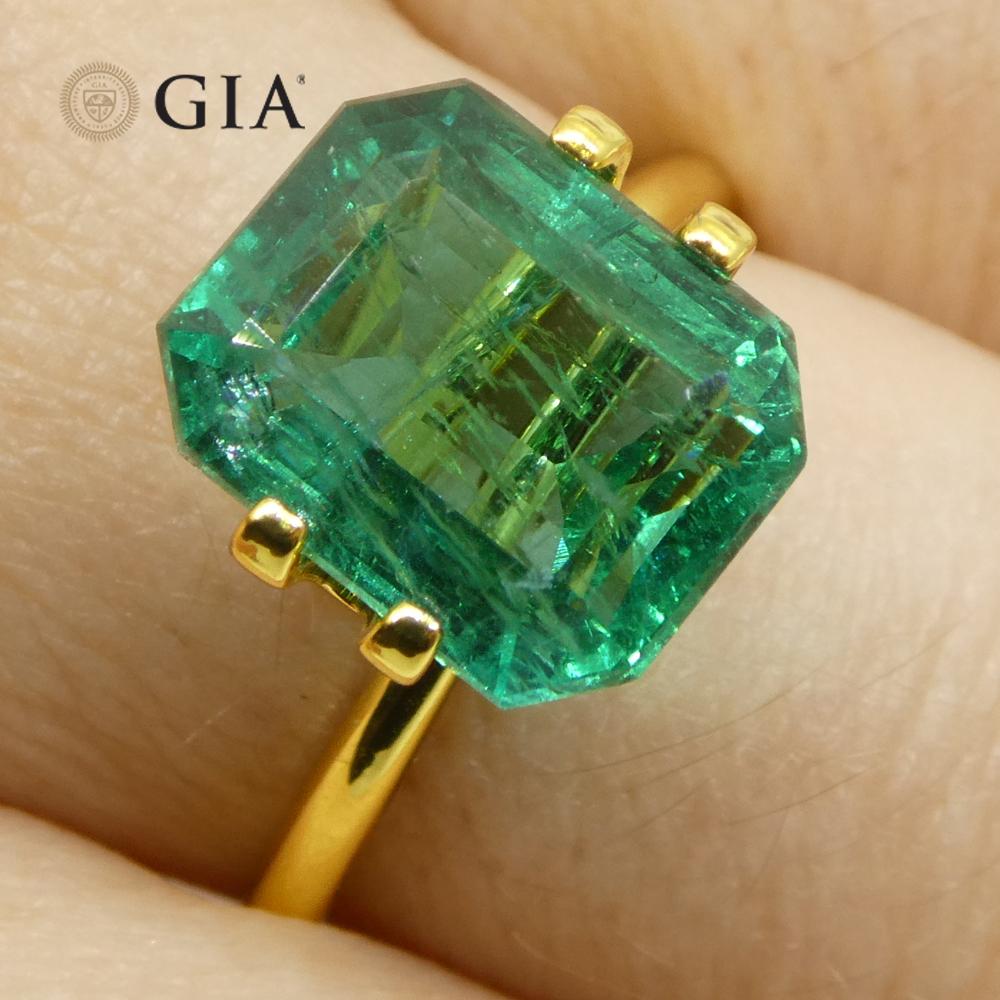 Achteckiger grüner Smaragd im Smaragdschliff, 4,93 Karat, GIA-zertifizierter Zambia (F2) im Zustand „Neu“ im Angebot in Toronto, Ontario