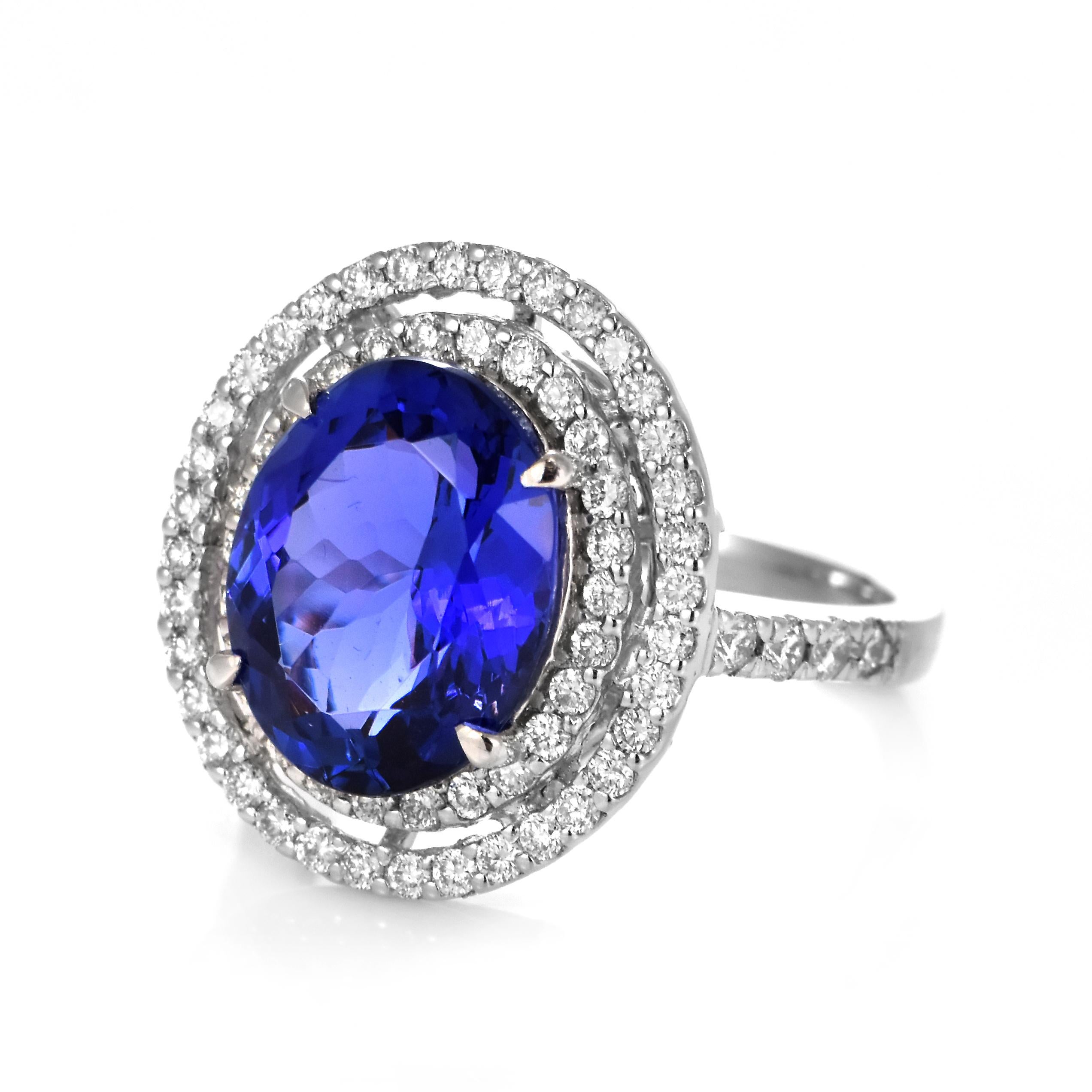 Moderno Anello di 4,94 carati di tanzanite naturale 
