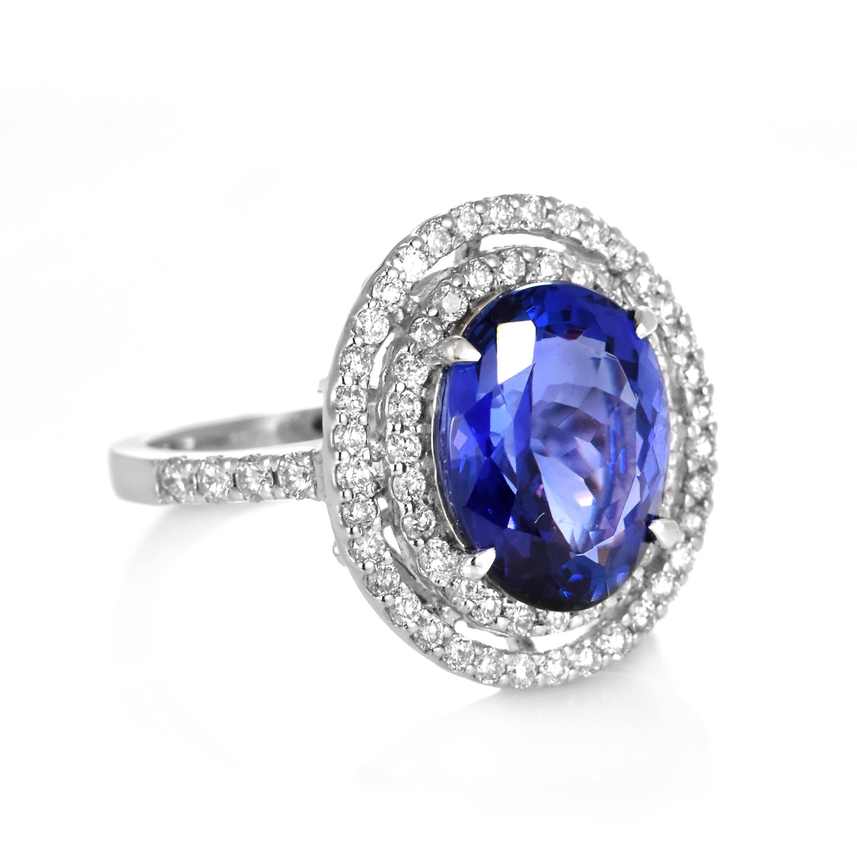 Anello di 4,94 carati di tanzanite naturale 