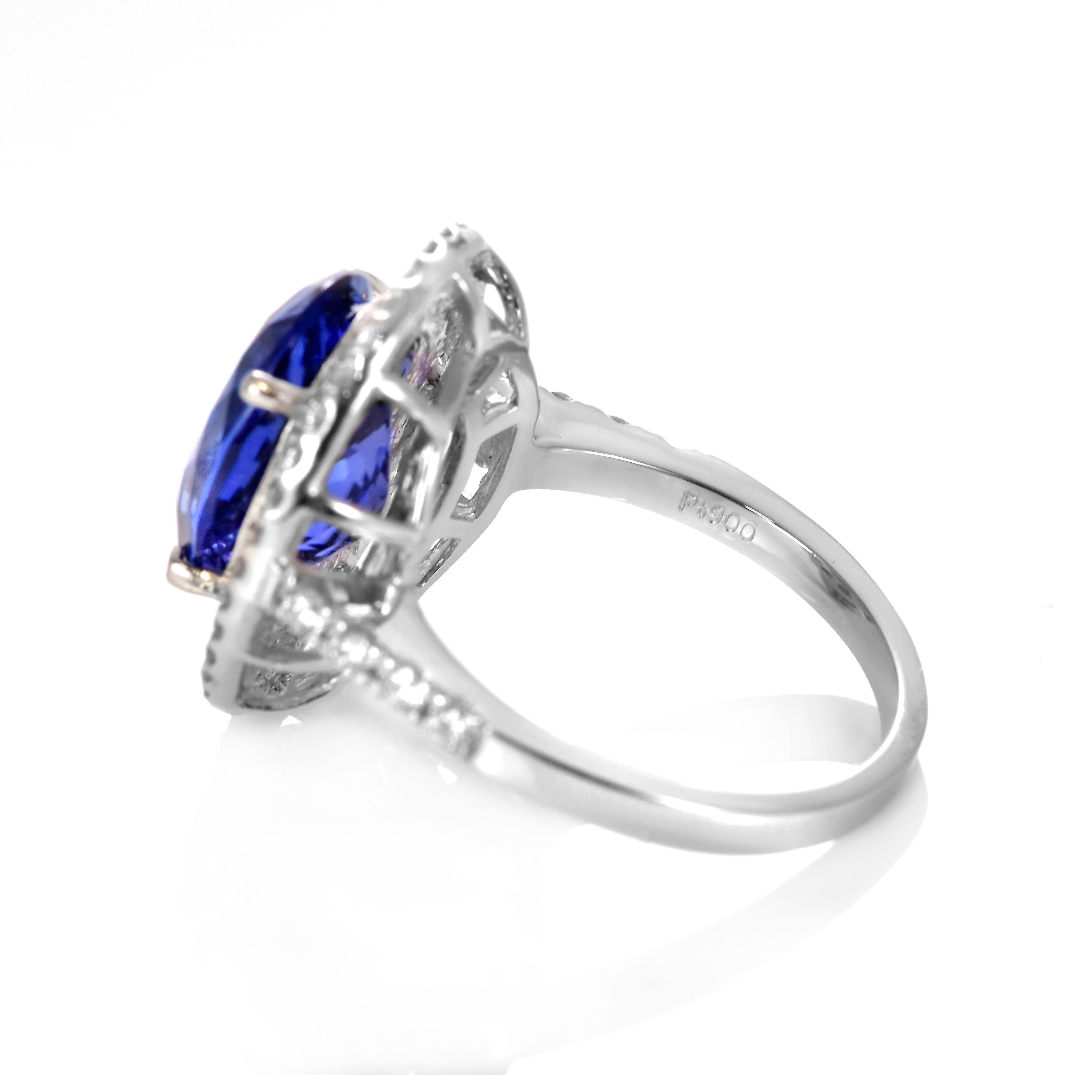 Anello di 4,94 carati di tanzanite naturale 