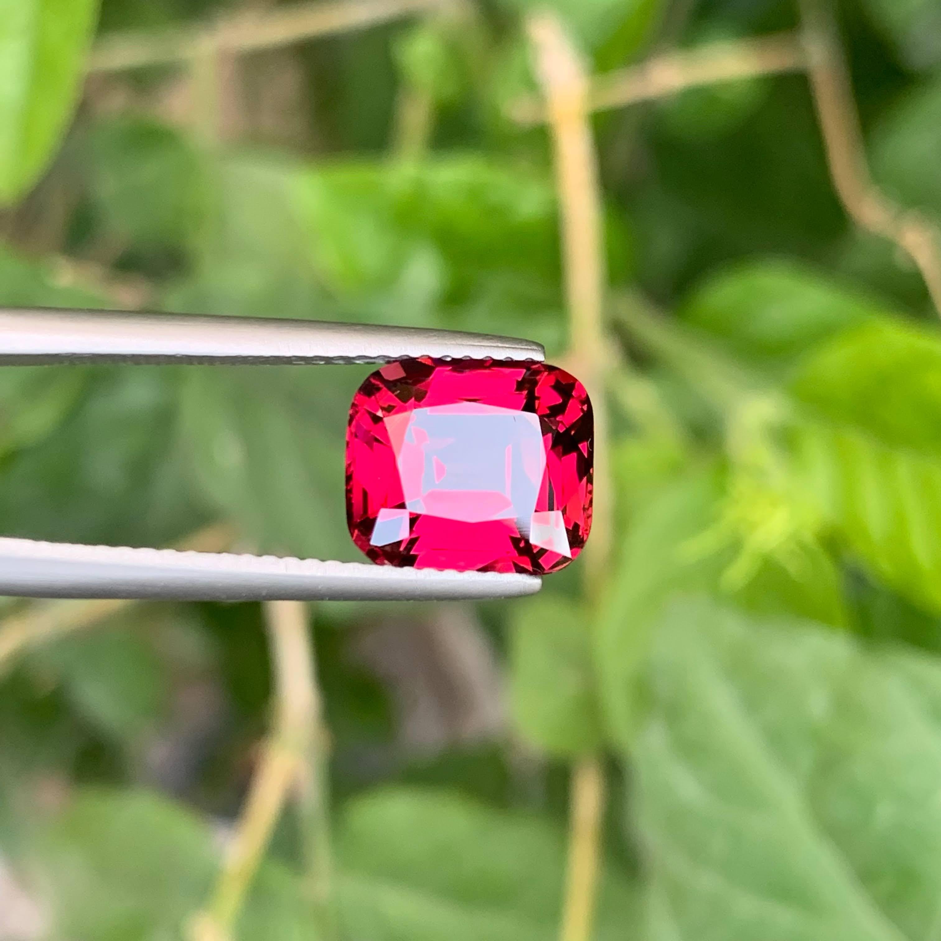 4.95 Carat Loose Pinkish Red Garnet Stone Cushion Cut Natural Tanzanian Gemstone For Sale 1