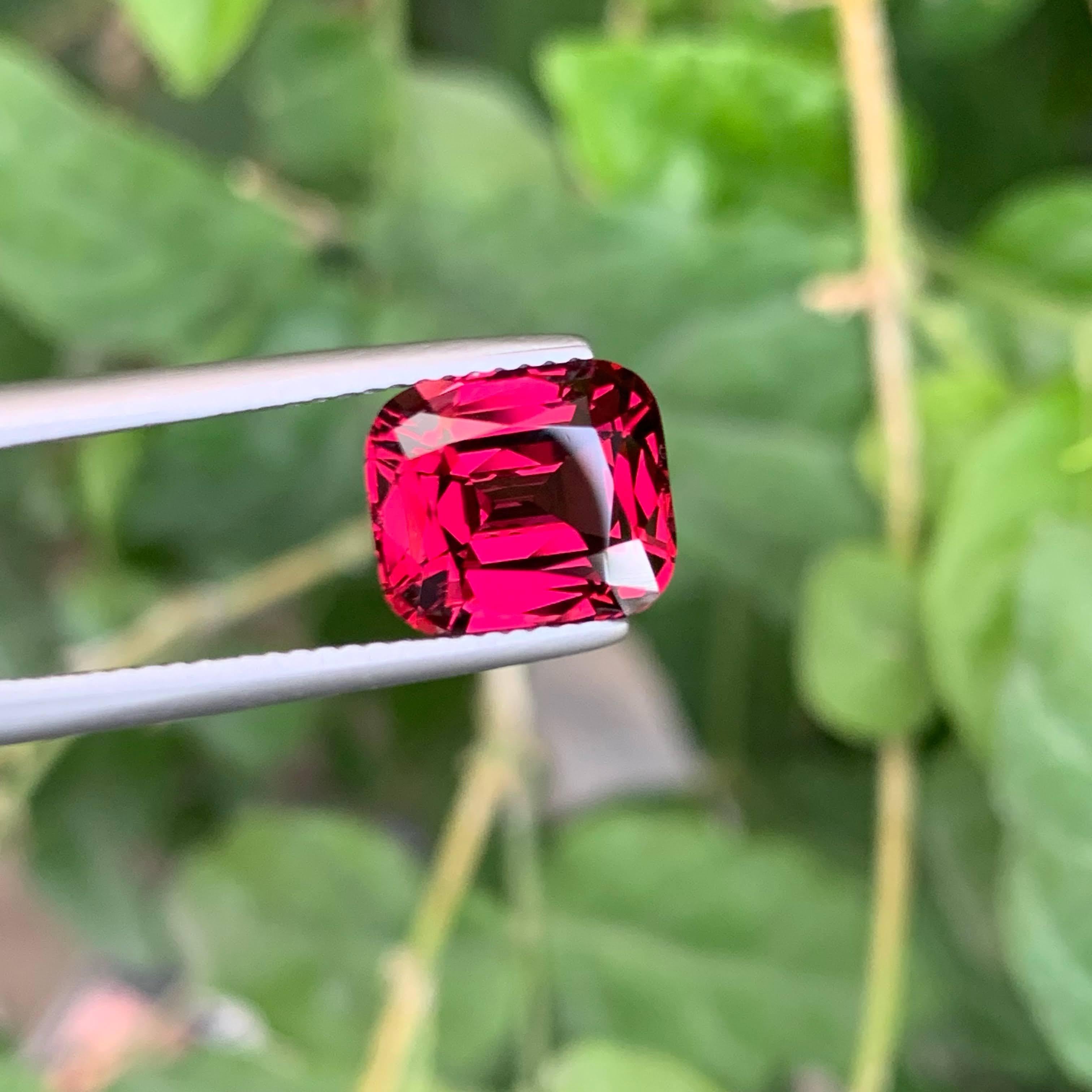 4.95 Carat Loose Pinkish Red Garnet Stone Cushion Cut Natural Tanzanian Gemstone For Sale 3