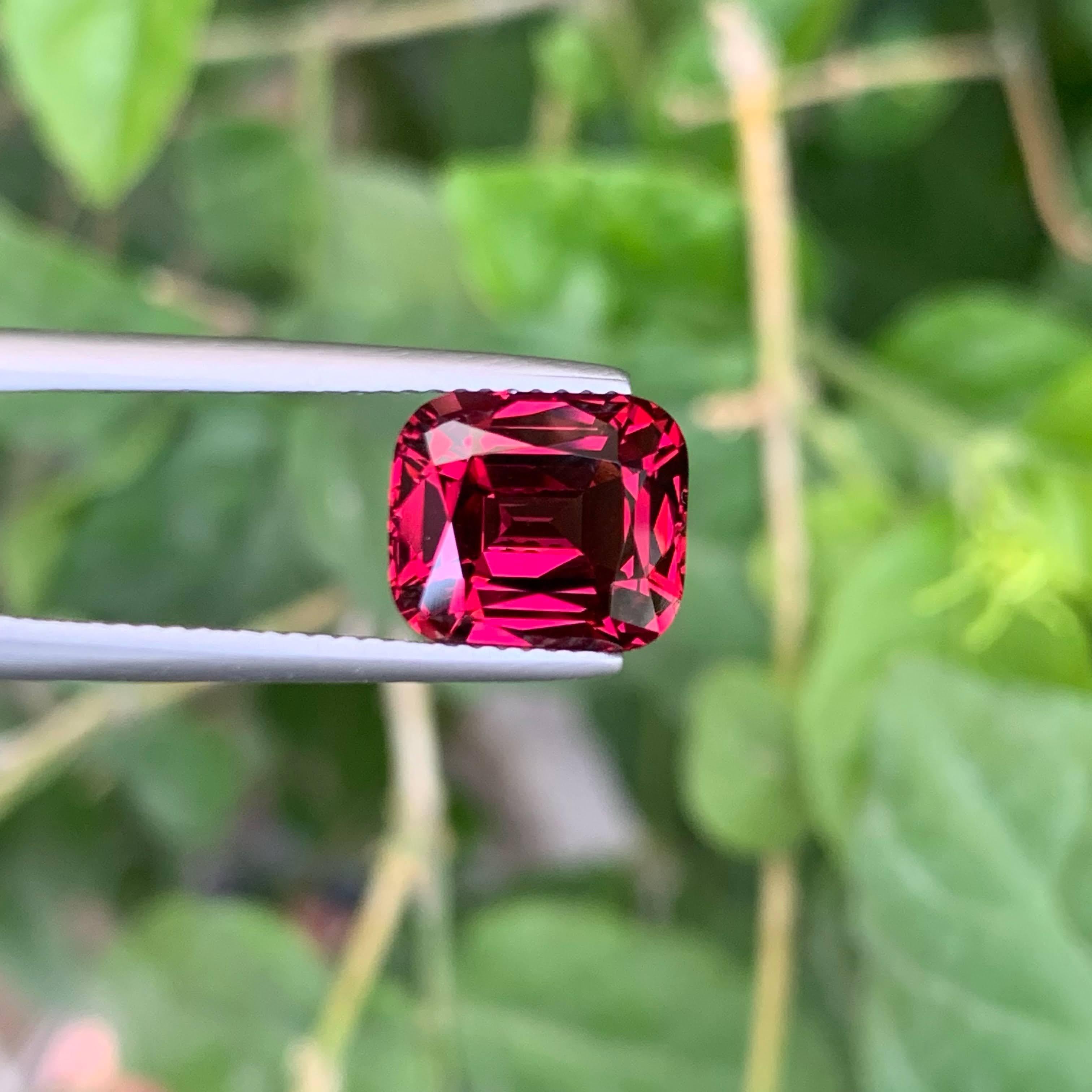 4.95 Carat Loose Pinkish Red Garnet Stone Cushion Cut Natural Tanzanian Gemstone For Sale 4