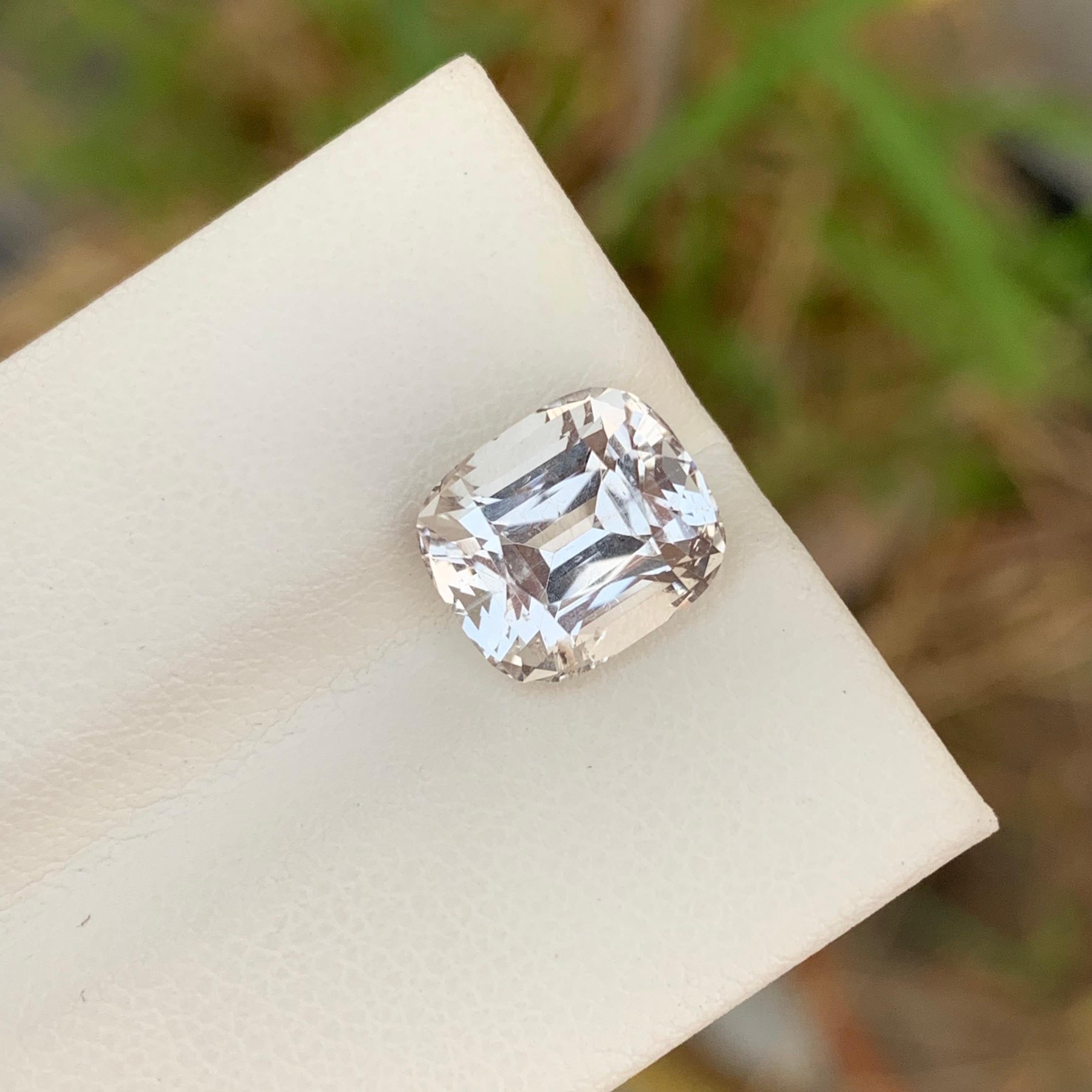4.95 Carat Natural Loose Golden Topaz Cushion Shape Gemstone (pierre précieuse en forme de coussin) Neuf - En vente à Peshawar, PK