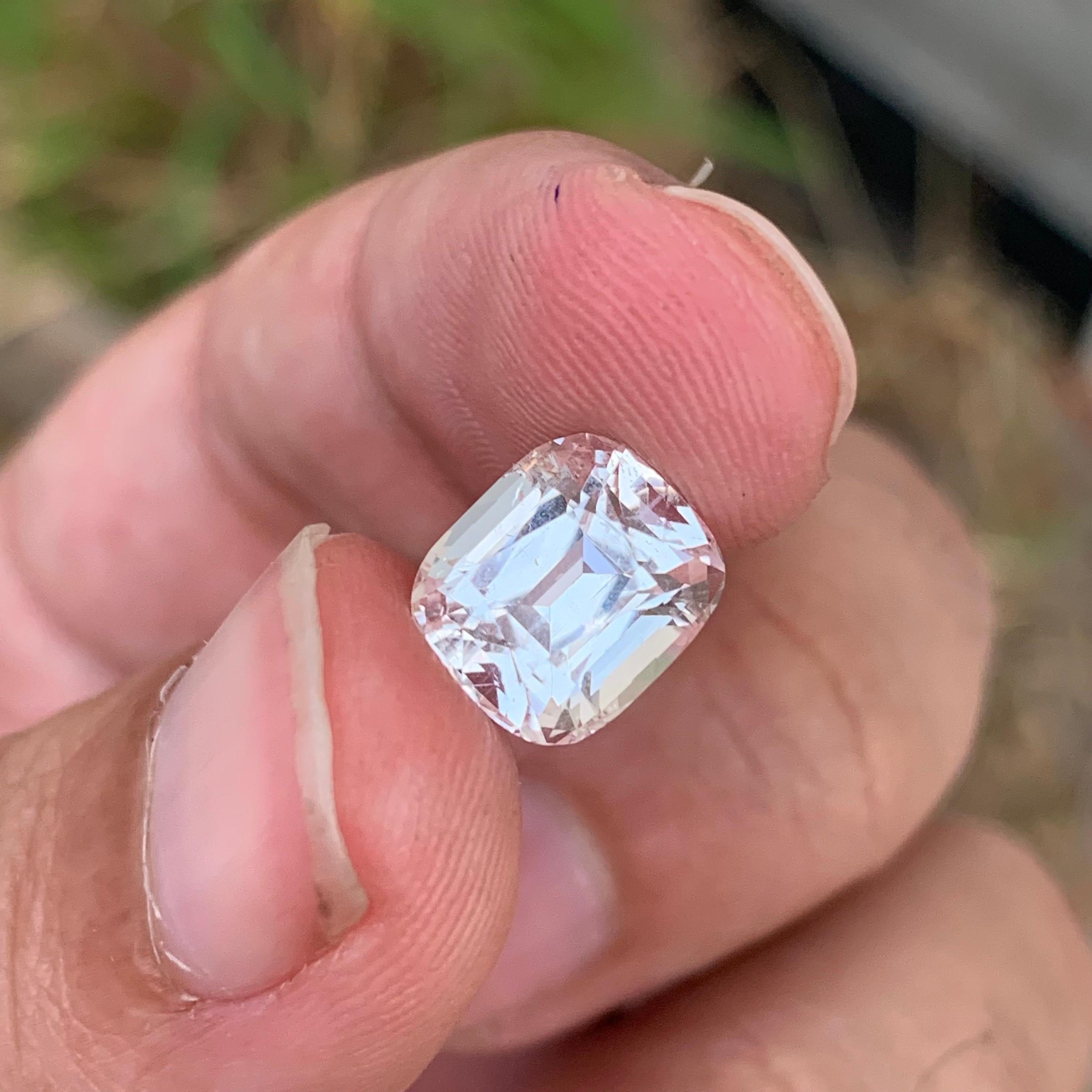 4.95 Carat Natural Loose Golden Topaz Cushion Shape Gemstone (pierre précieuse en forme de coussin) en vente 2
