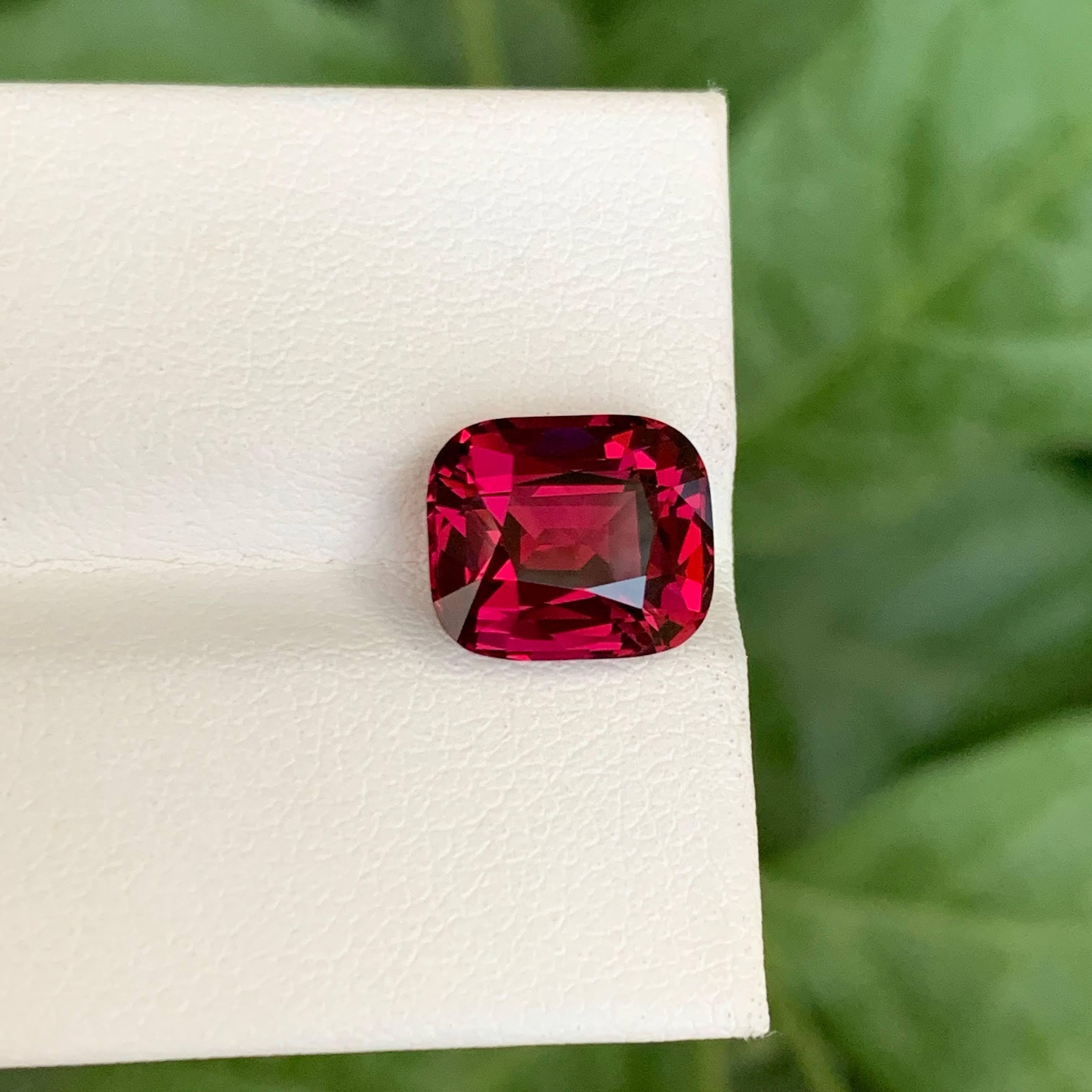 Modern 4.95 Carat Natural Loose Pinkish Red Umbalite Garnet Cushion Cut From Tanzania For Sale