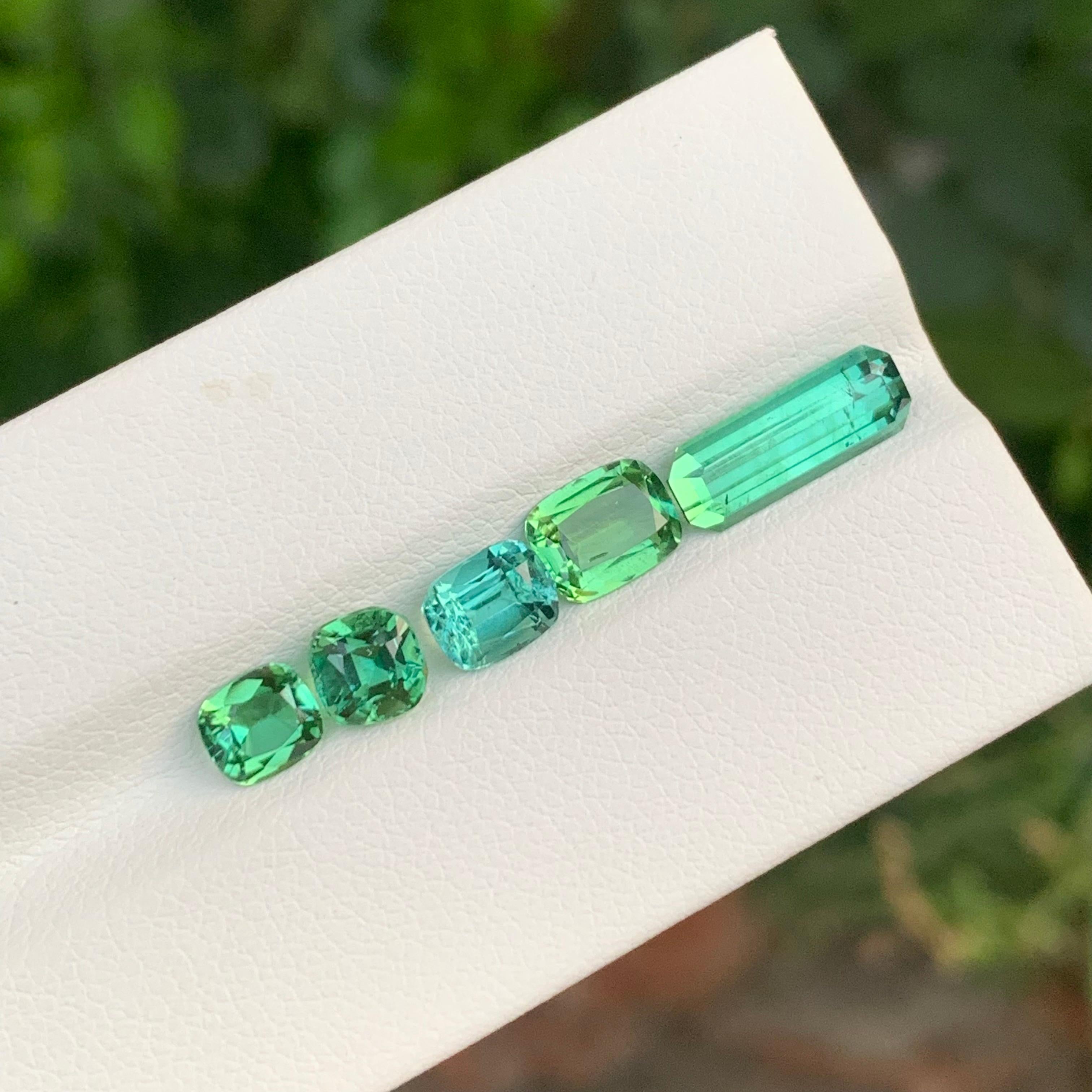 Tourmaline naturelle non sertie de 4,95 carats, pierre précieuse pour bijoux en vente 4