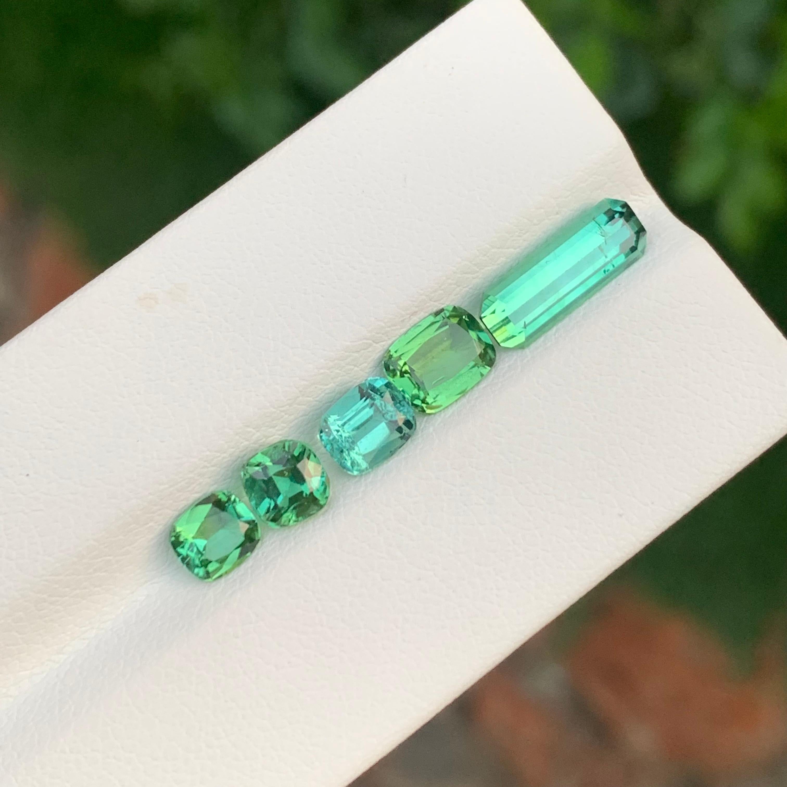 Tourmaline naturelle non sertie de 4,95 carats, pierre précieuse pour bijoux en vente 2